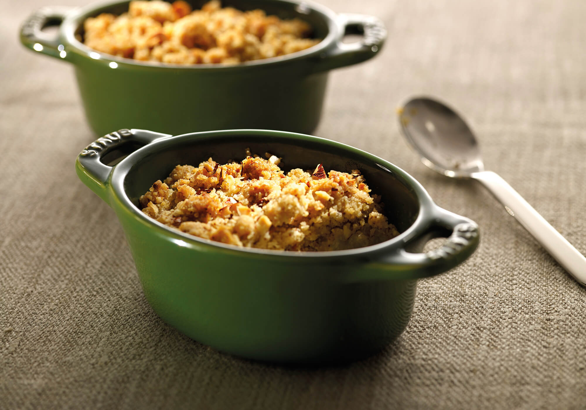 Candied apple and pear crumble