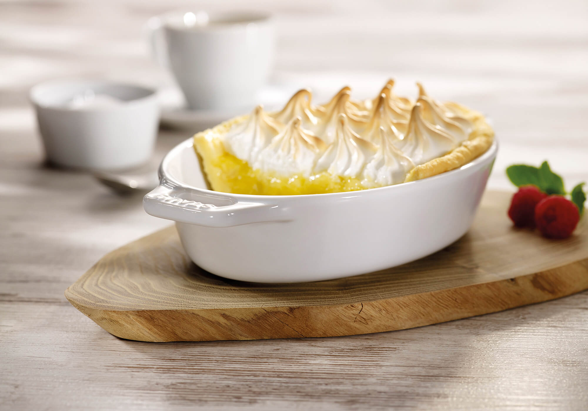 Lemon tart with meringue