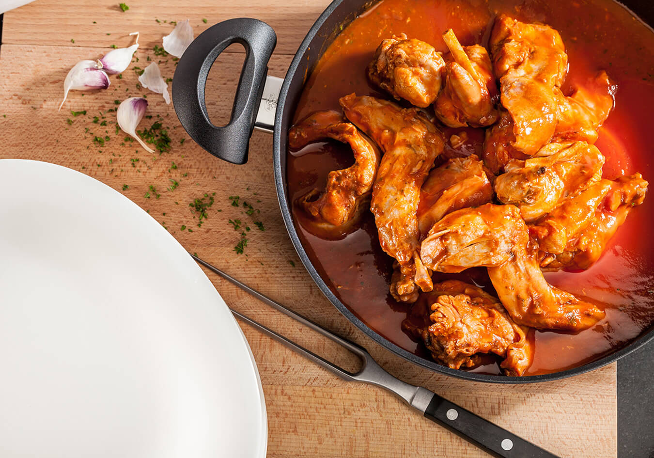 Rabbit in tomato sauce