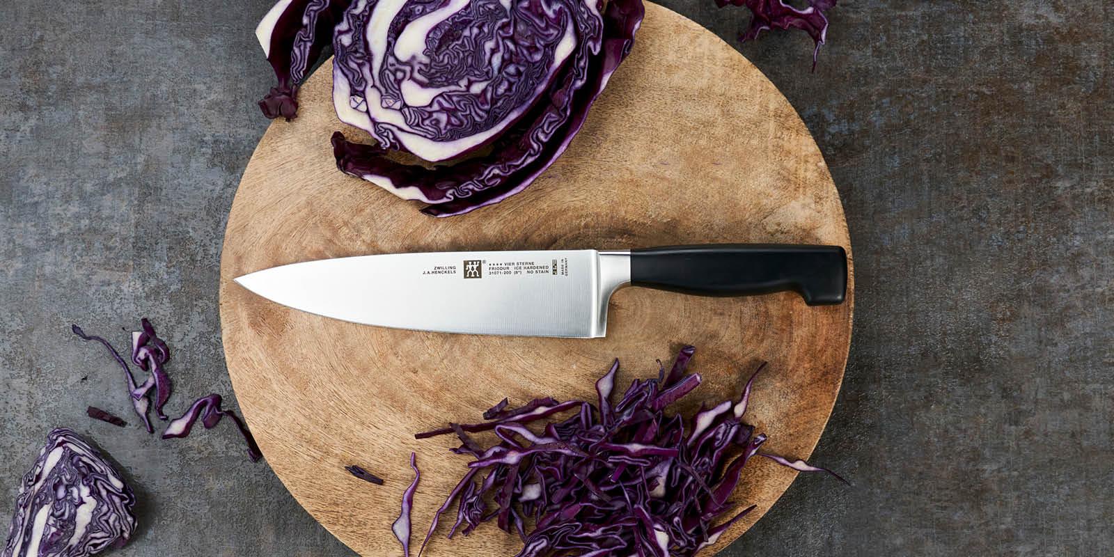 https://www.zwilling.com/on/demandware.static/-/Sites-zwilling-ca-Library/default/dw667ab5e2/images/product-content/masonry-content/zwilling/cutlery/four-star/31071-201-0_Lifestyle_Image_Series_OS_1200x600.jpg