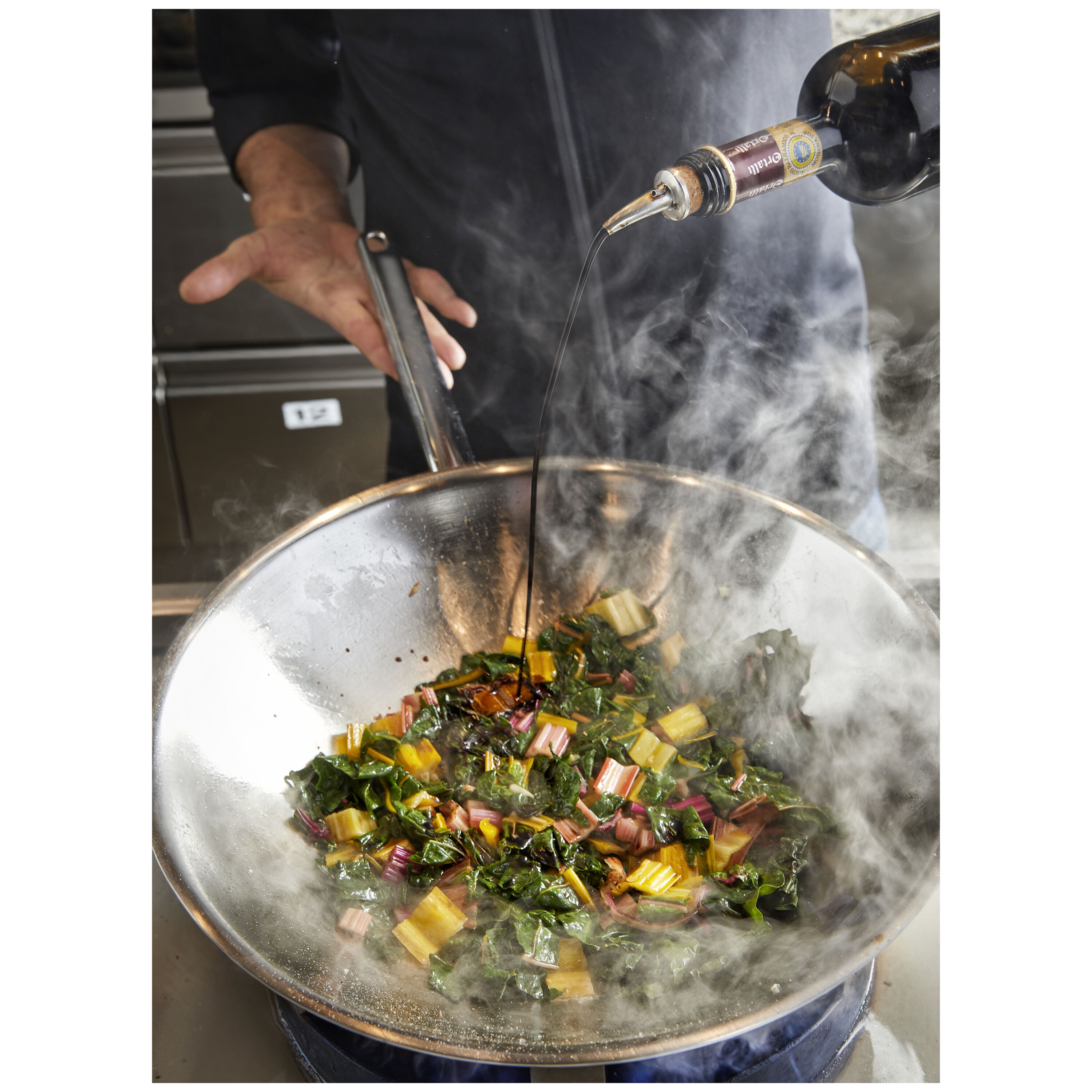 Buy ZWILLING Plus Wok | ZWILLING.COM