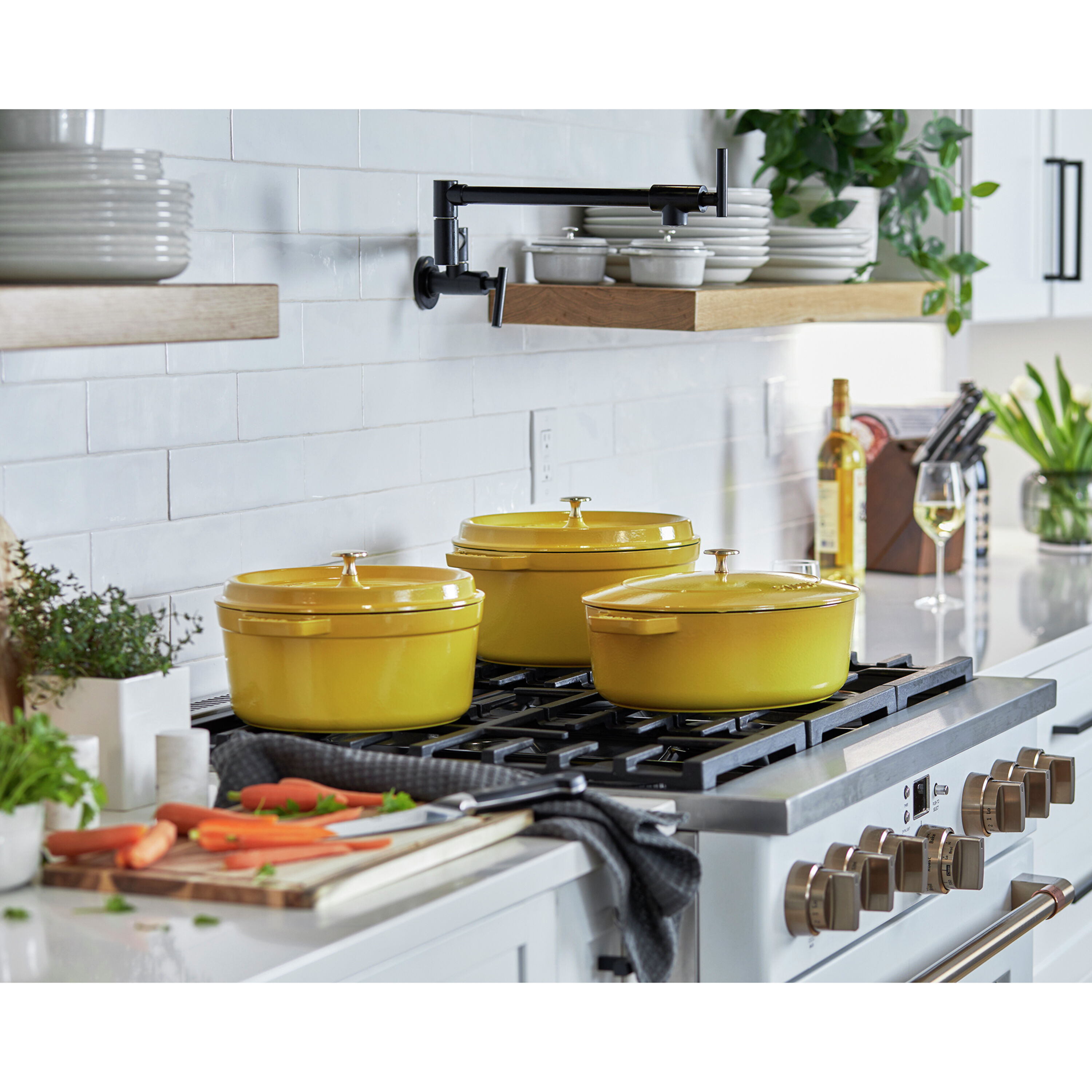 Buy Staub Cast Iron Cocotte | ZWILLING.COM