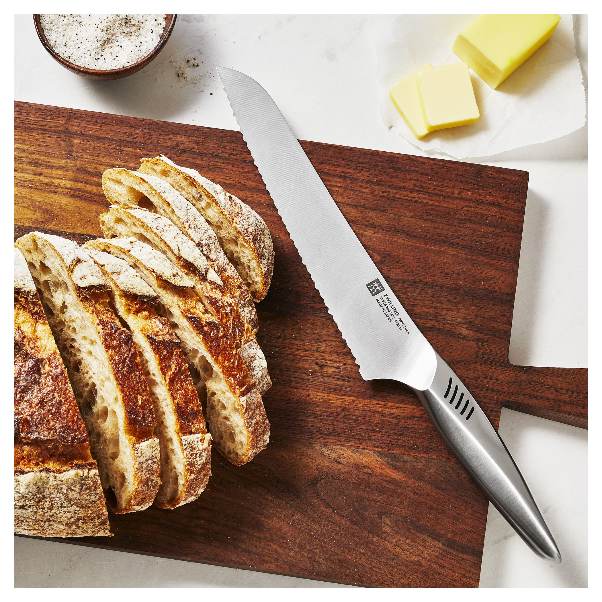 Buy ZWILLING TWIN Fin II Bread knife | ZWILLING.COM