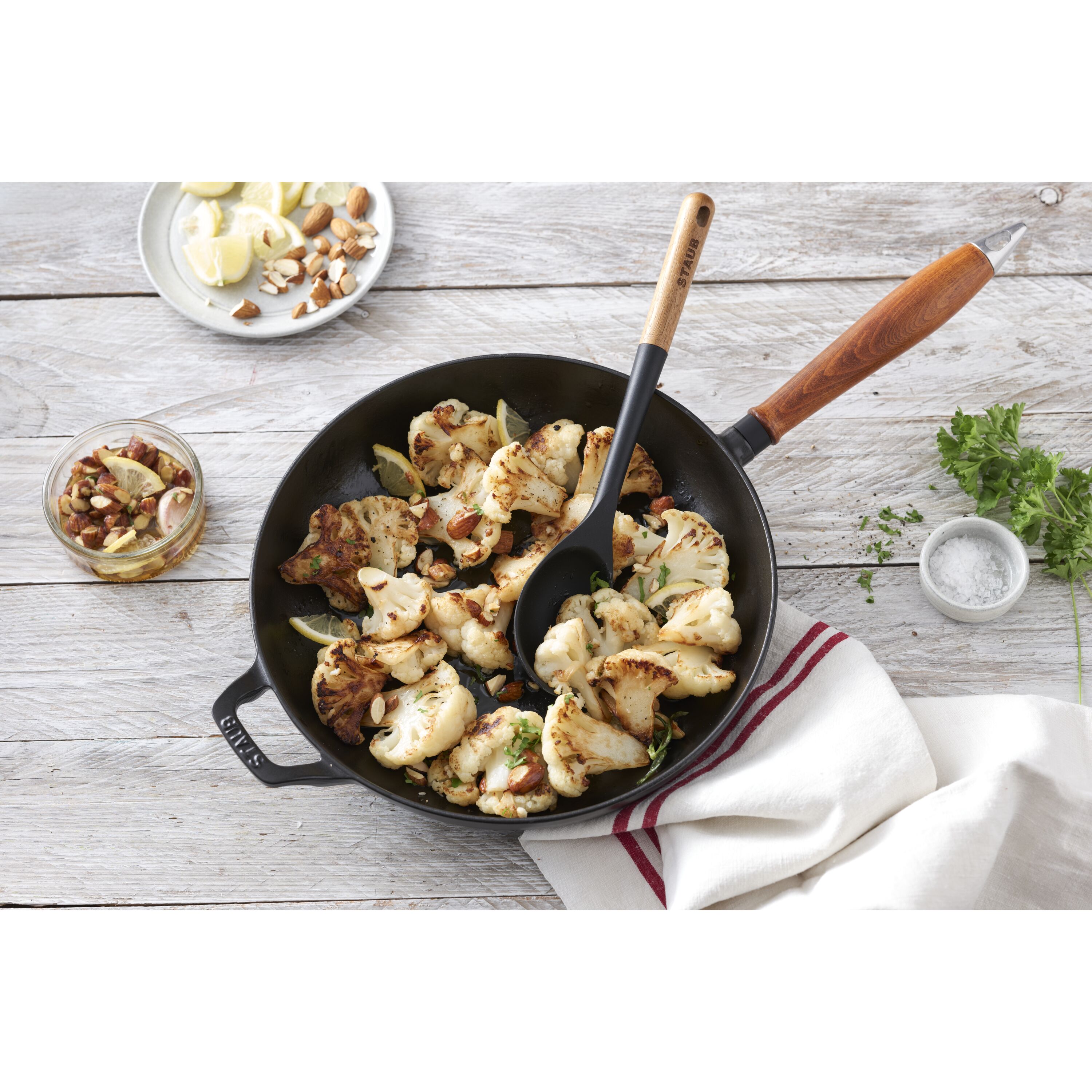 Buy Staub Pans Frying pan with wooden handle | ZWILLING.COM