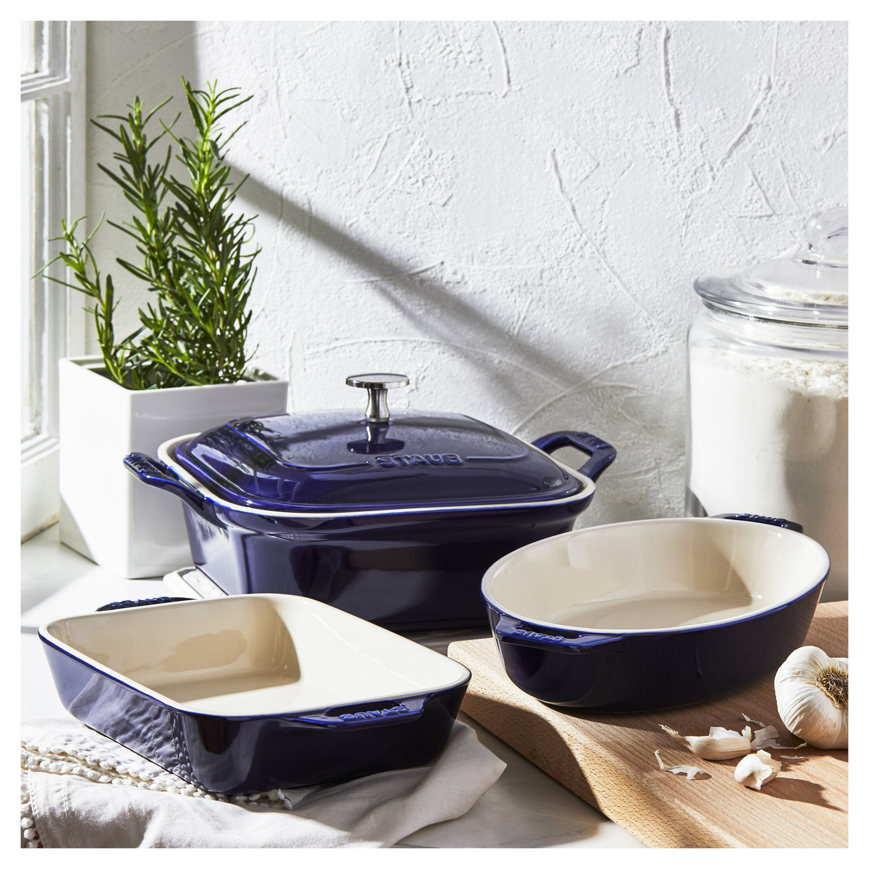 Buy Staub Ceramique Ovenware set | ZWILLING.COM