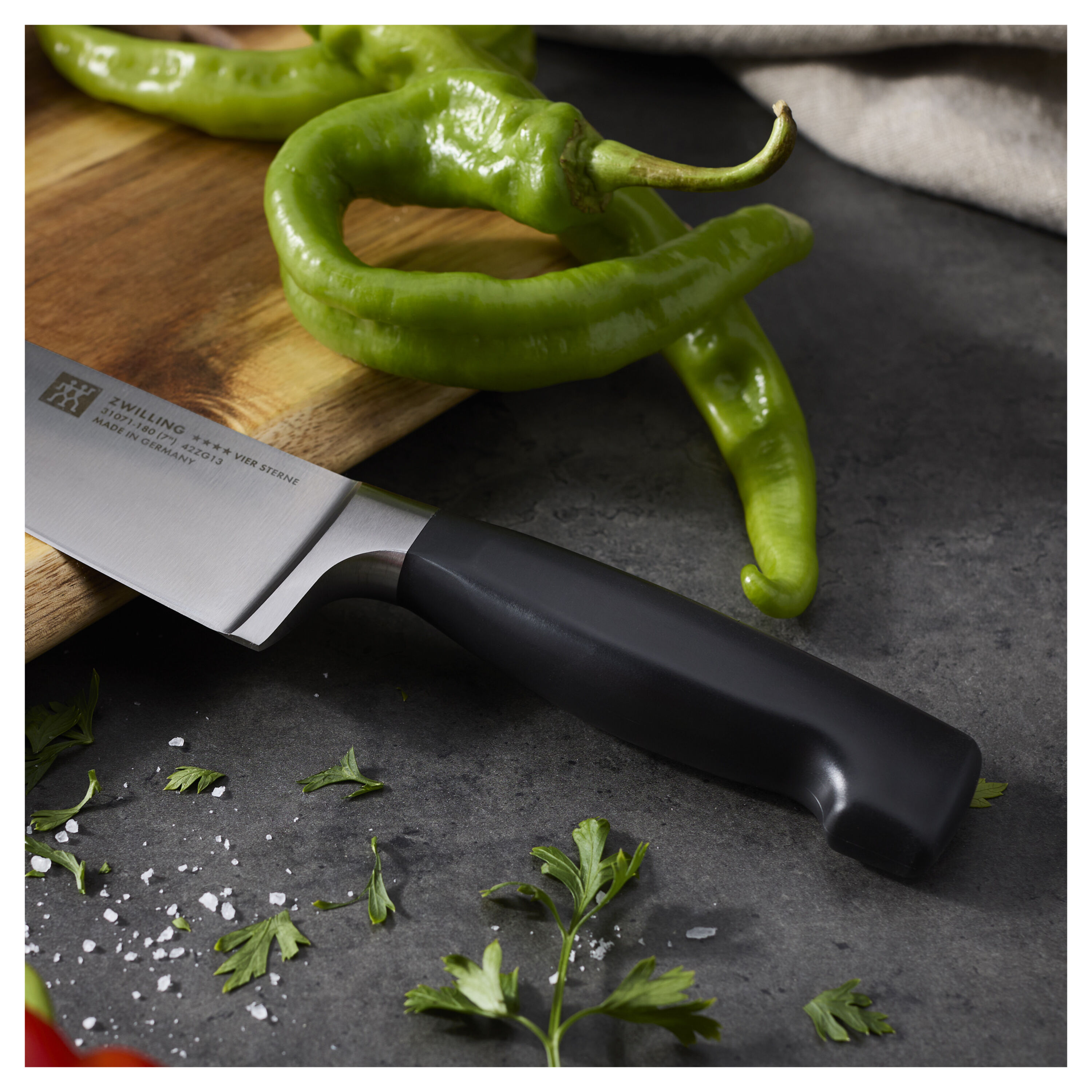 Buy ZWILLING Four Star Chef's knife | ZWILLING.COM