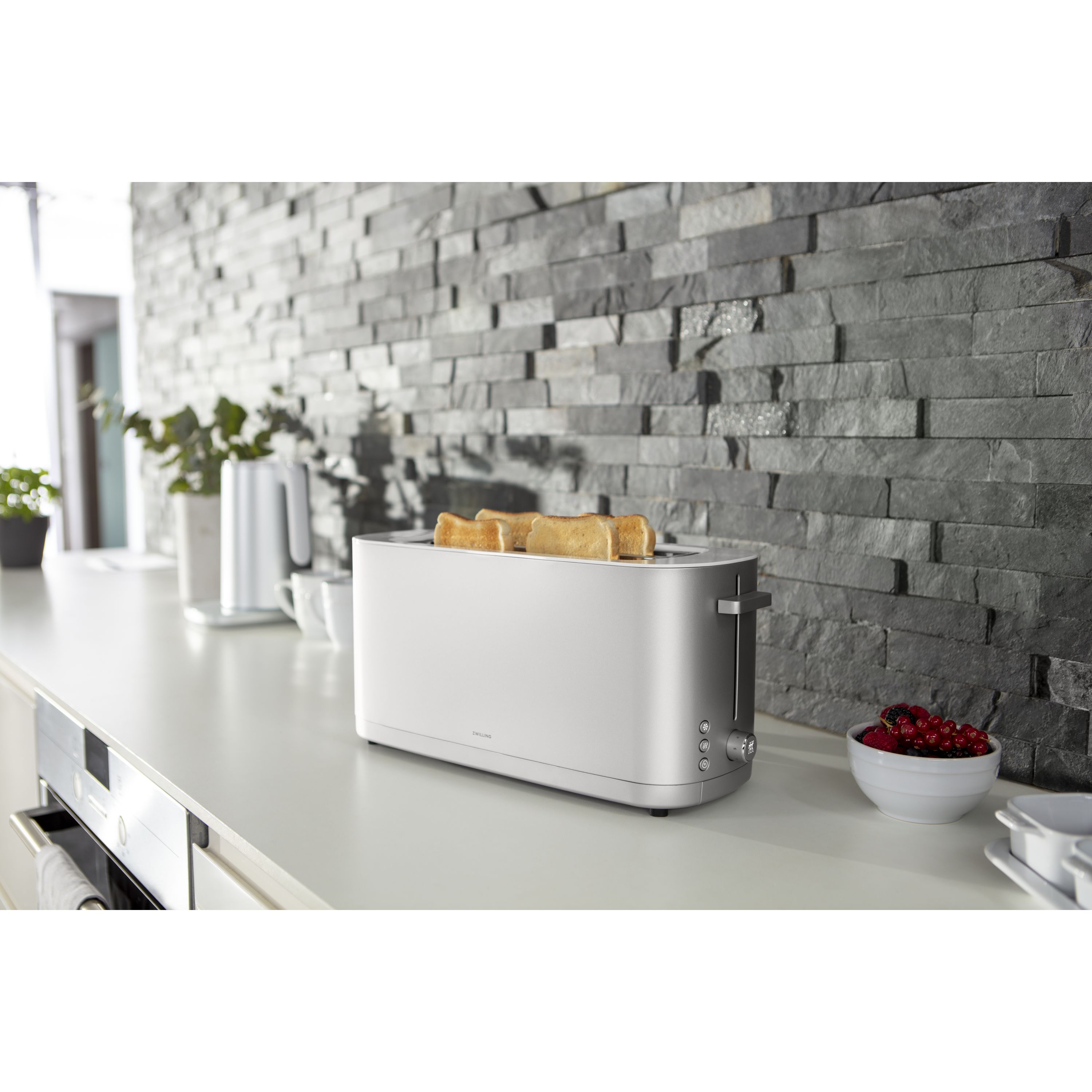 ZWILLING Enfinigy Cool Touch, 4-Slice Long Slot Toaster, Extra Wide 1.5  Slot for Bagels and Toast, Silver