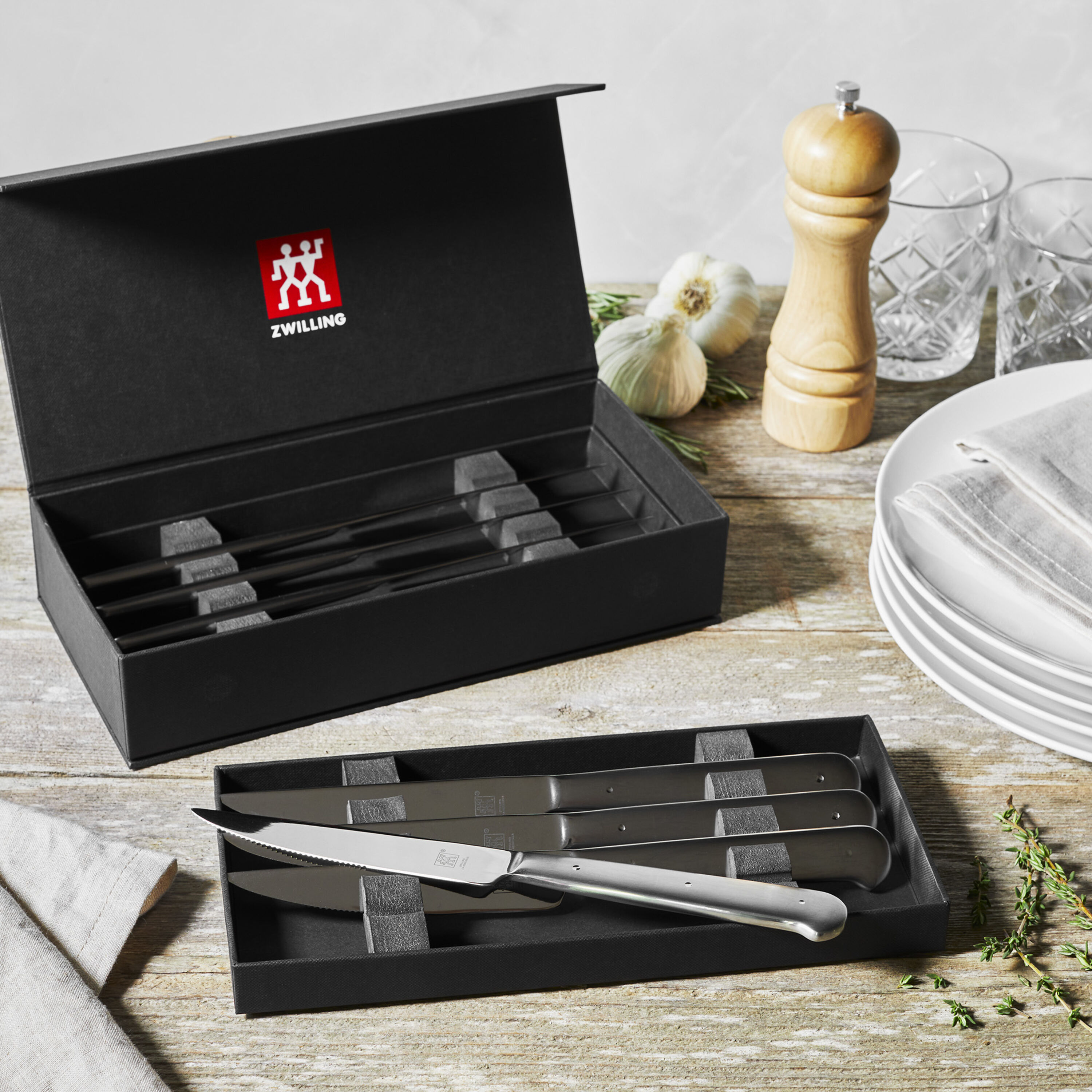 Buy ZWILLING Steak Sets 8-pc, 18/10 Stainless Steel Porterhouse