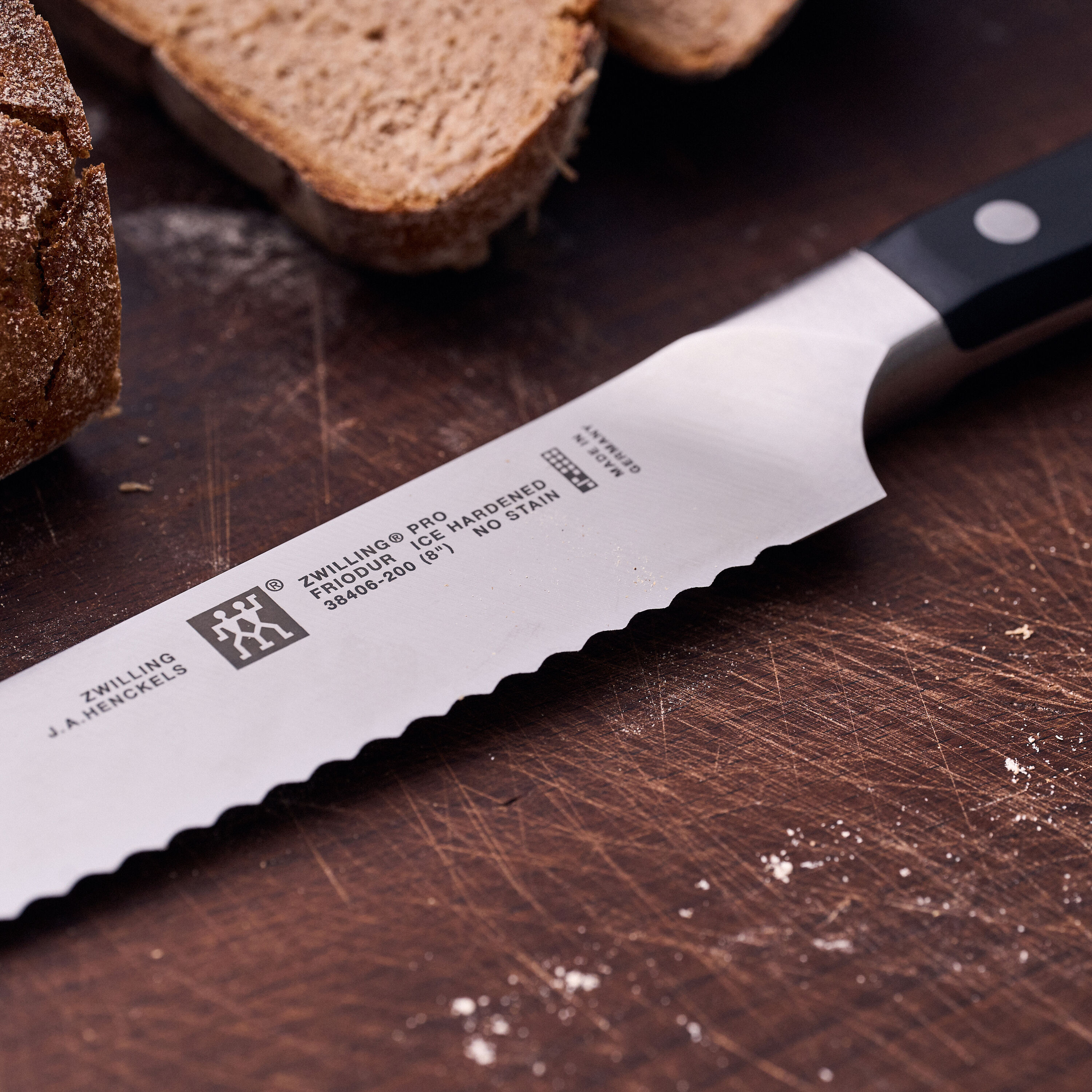 Buy ZWILLING Pro Bread knife | ZWILLING.COM