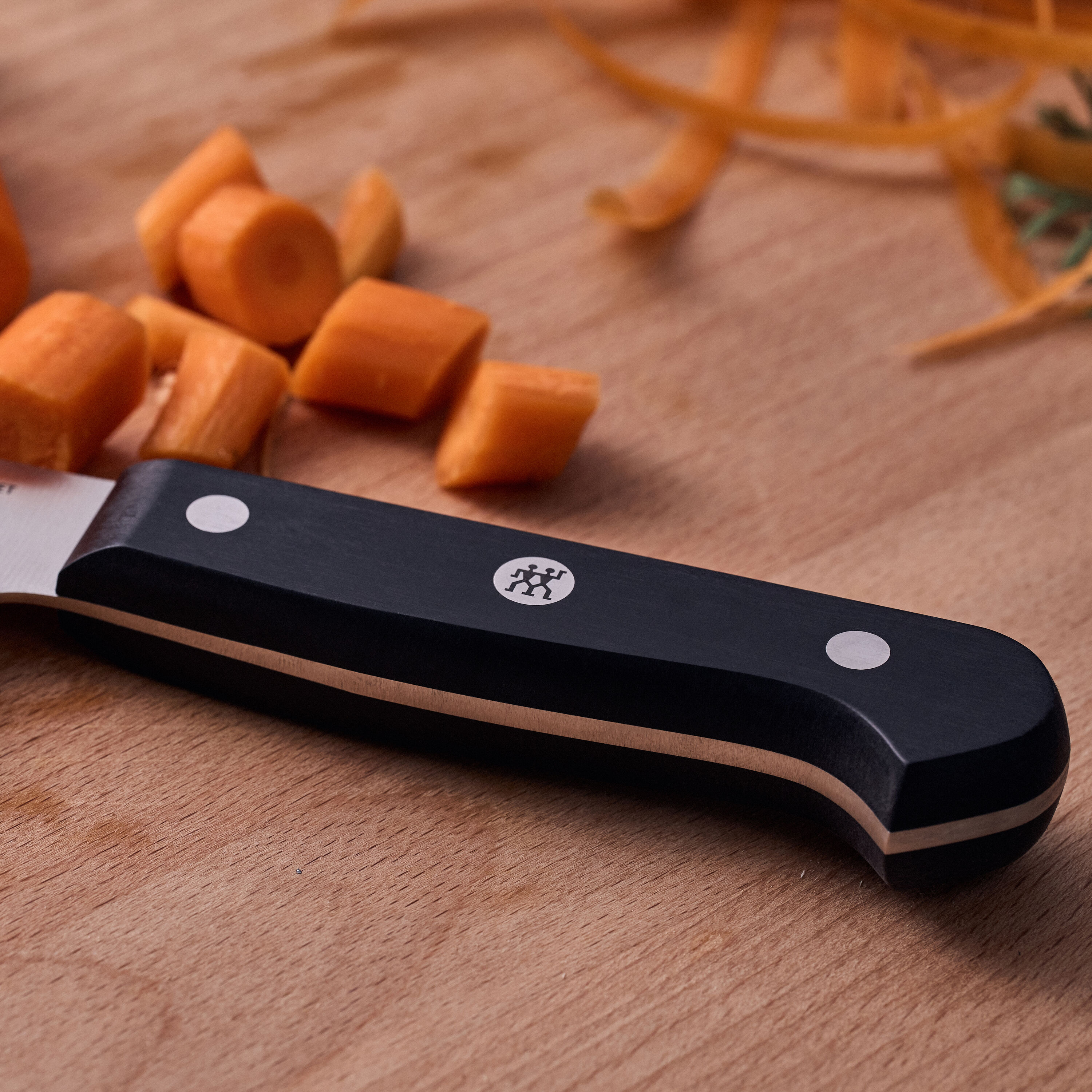 新品未使用！　ZWILLING 8-inch Chef's Knife Buy ZWILLING Pro Chef's knife | ZWILLING.COM