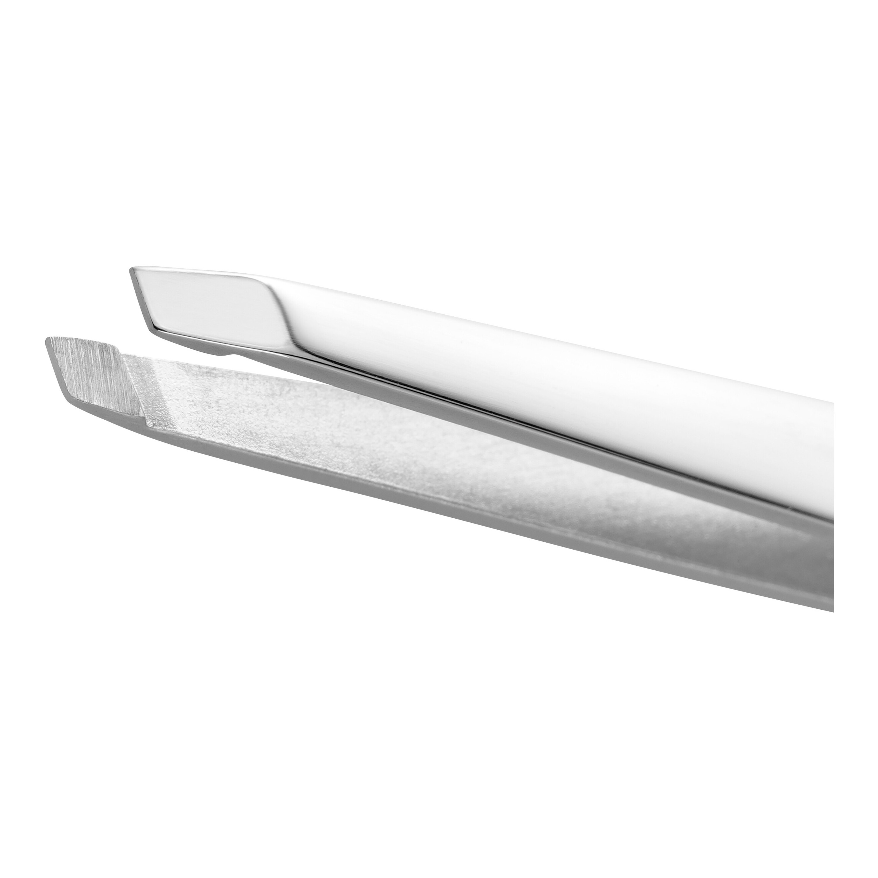 Buy ZWILLING CLASSIC 3.5-inch Tweezers, Slanted | ZWILLING.COM