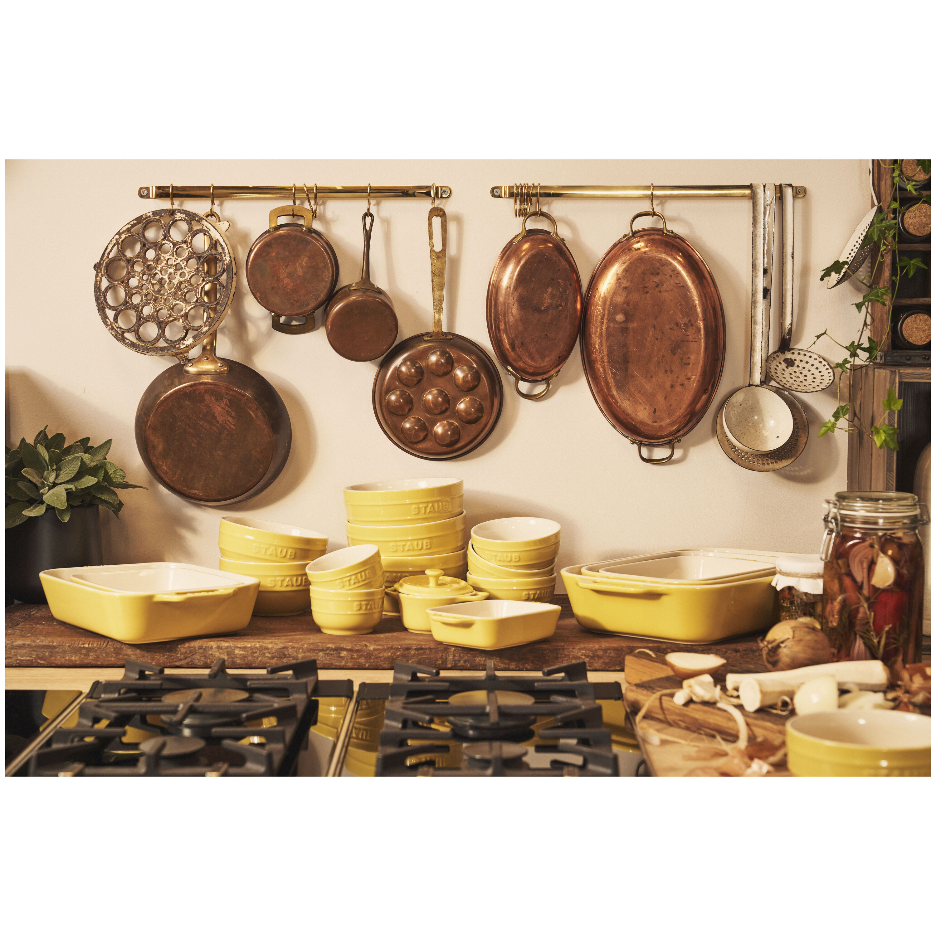 ストウブ ボウル8個 チェリー、グリーン、グレー ストウブ ボウル8個