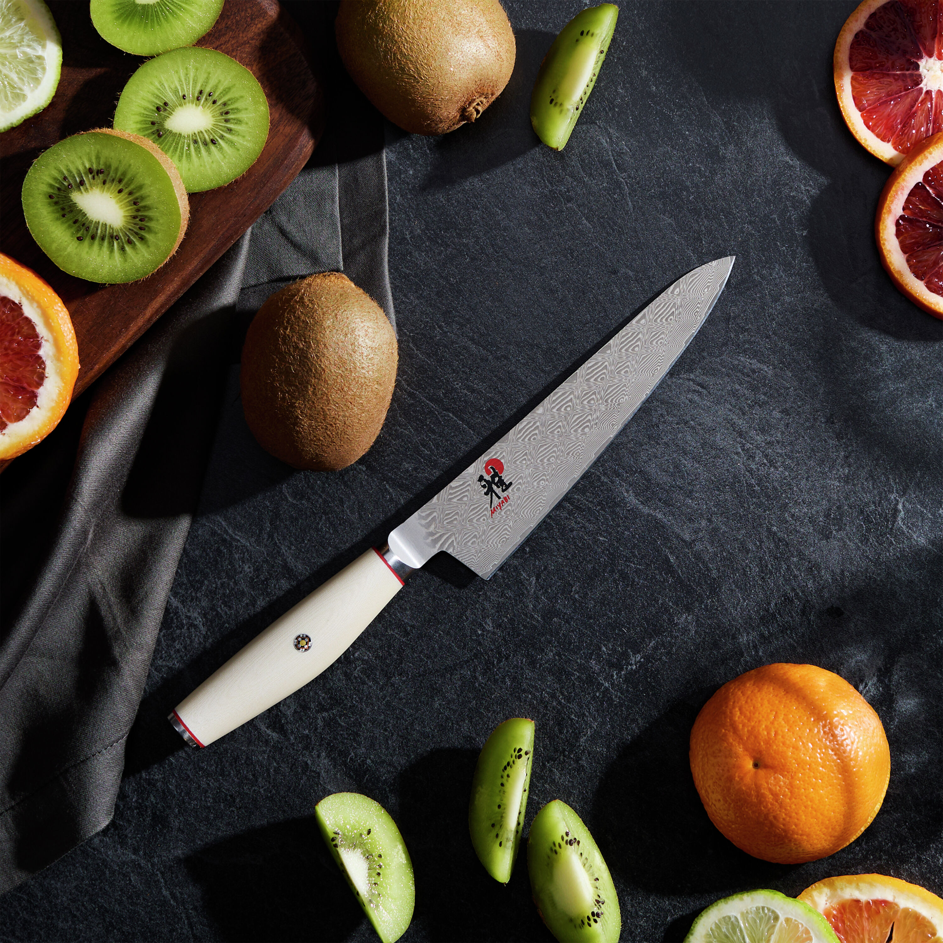 Buy MIYABI ORI 5.5-inch Chef's Knife Compact, Fine Edge | ZWILLING.COM