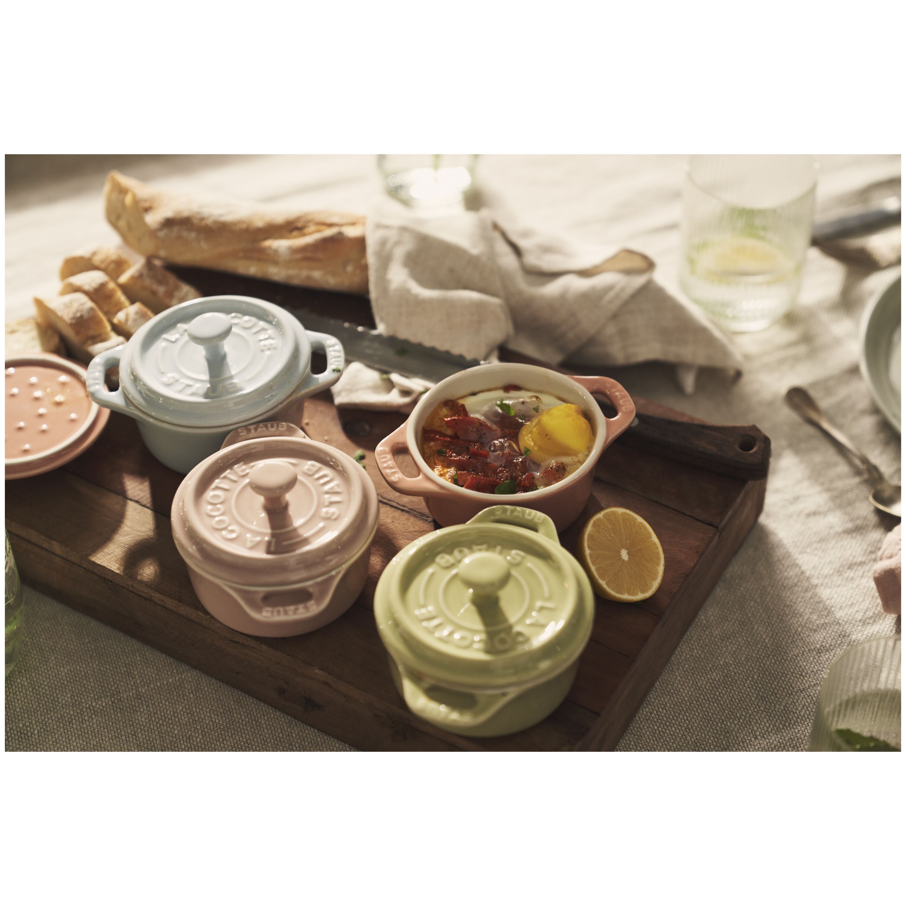 Buy Staub Ceramique Cocotte set macaron | ZWILLING.COM