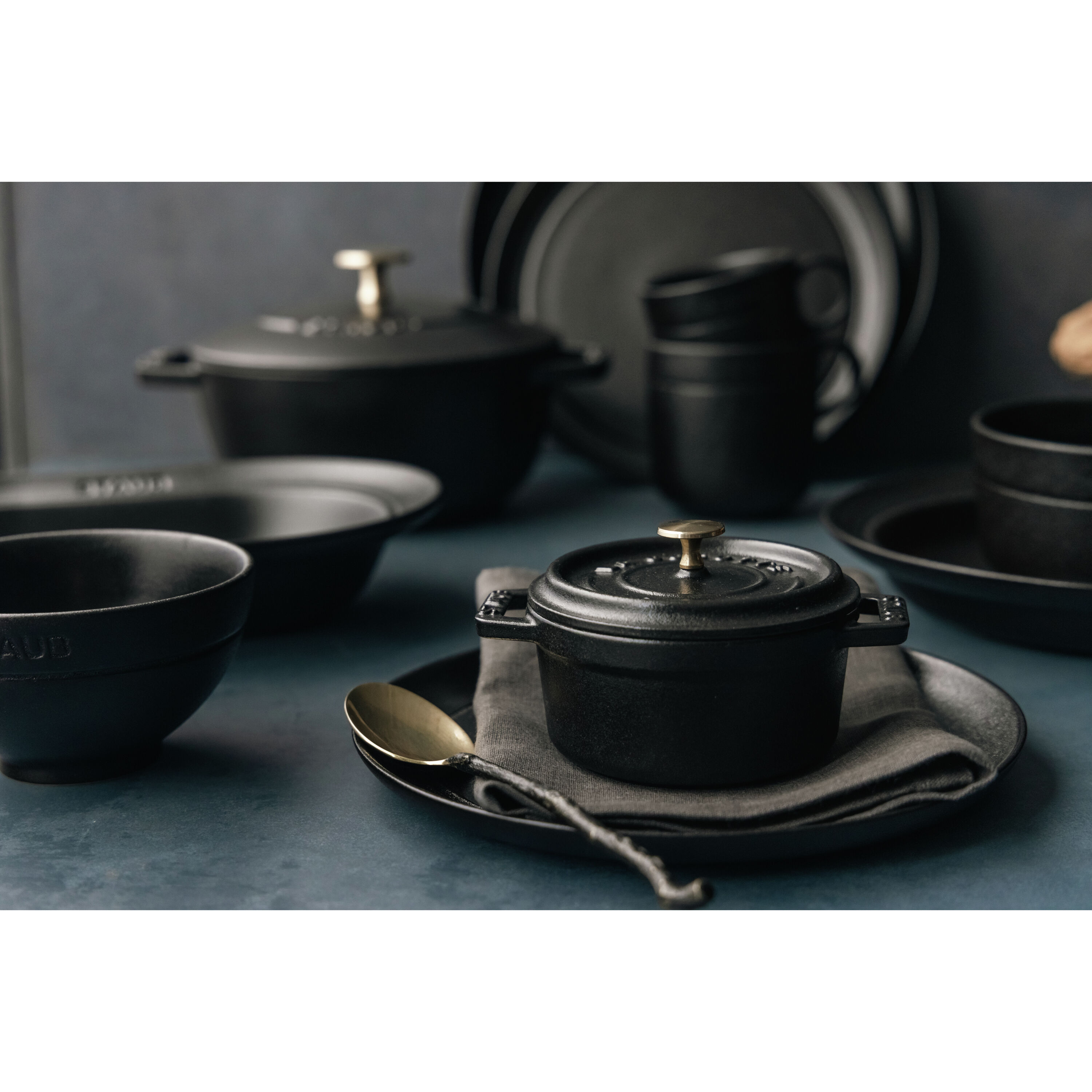 ストウブ Dining Line プレート フラット 26 cm, セラミック, ブラック