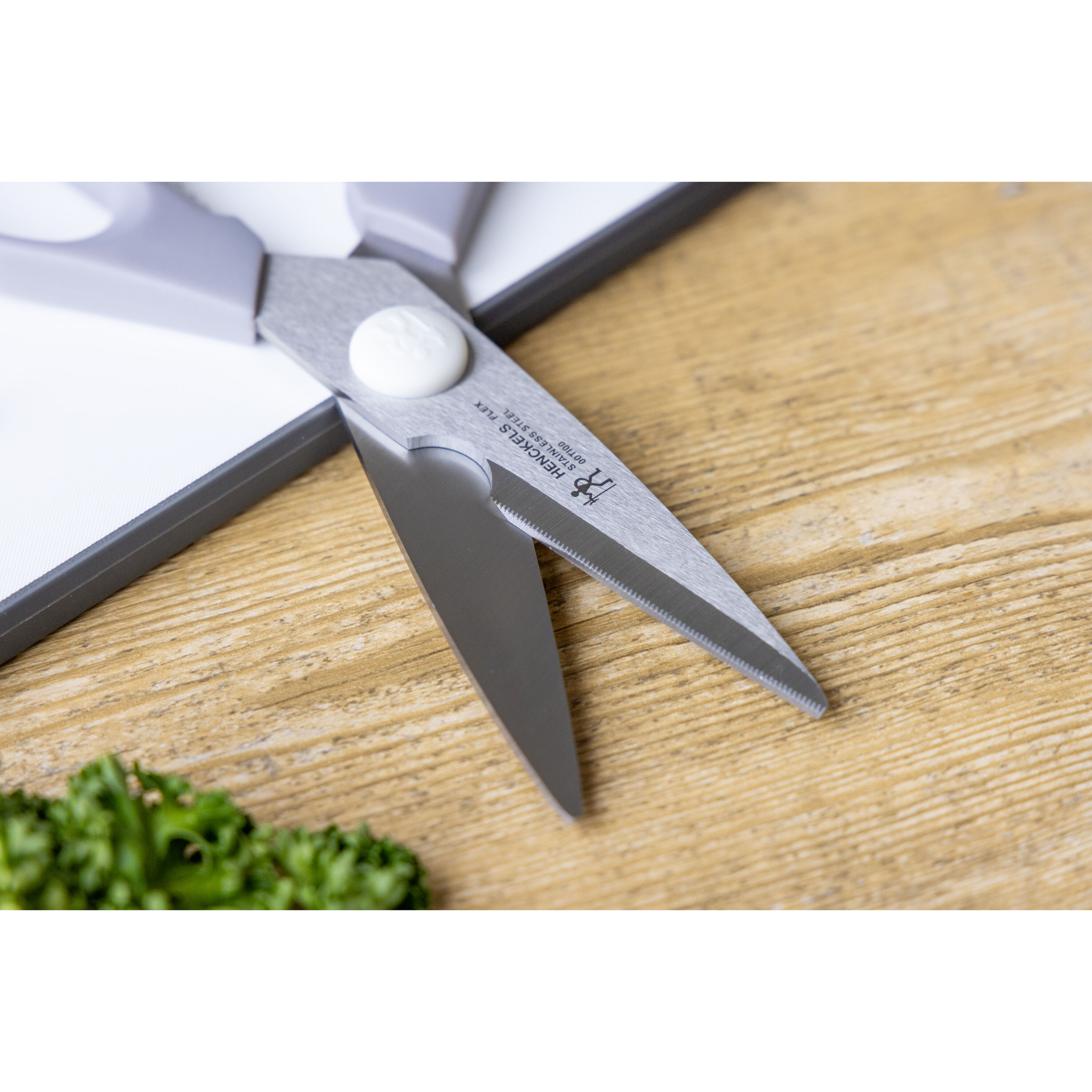 ヘンケルス 料理バサミ | ツヴィリング公式オンラインショップ