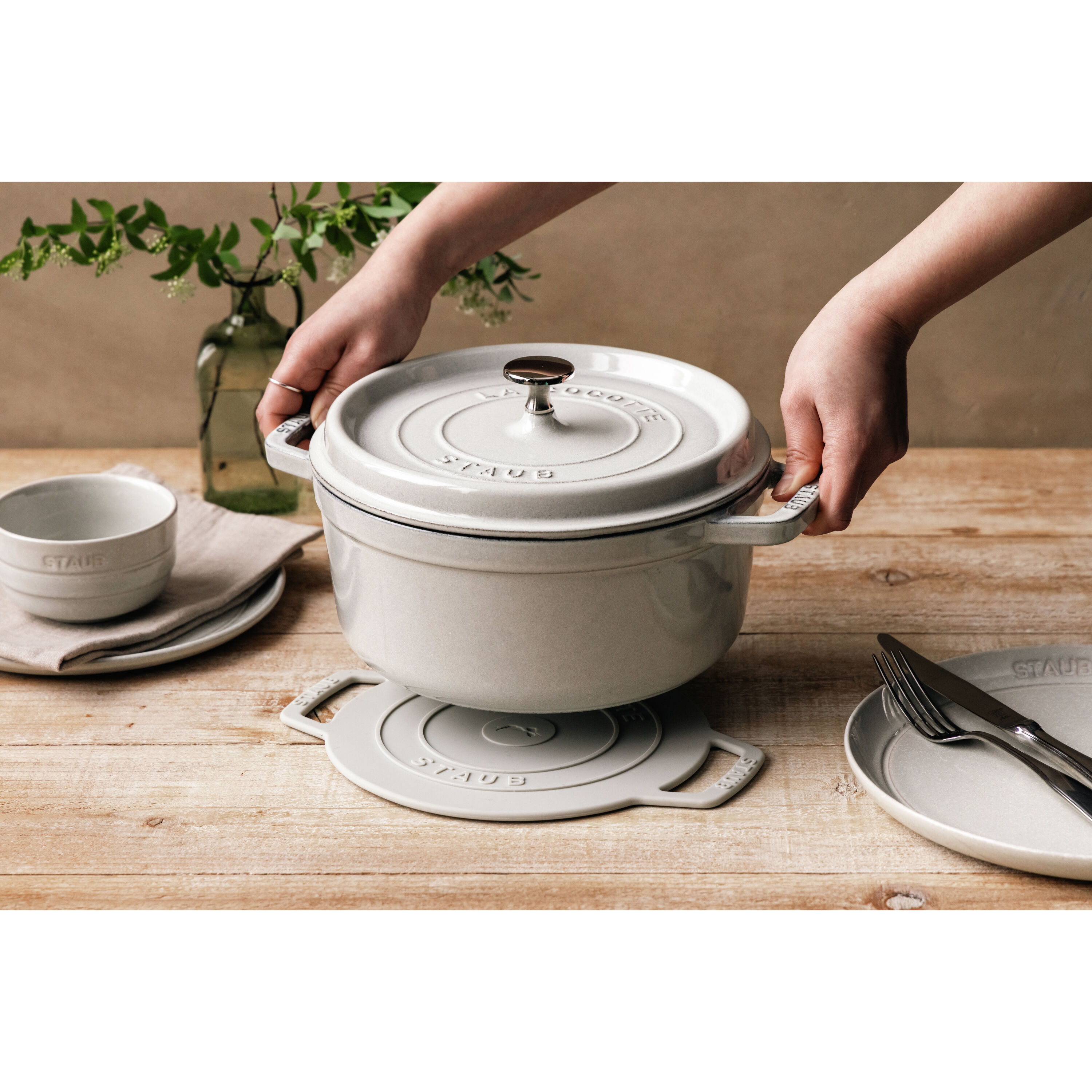 ストウブ 調理器具 鍋　 楽天市場】ストウブ 24cm 28cm IH対応 鍋 両手鍋 Staub ブレイザー