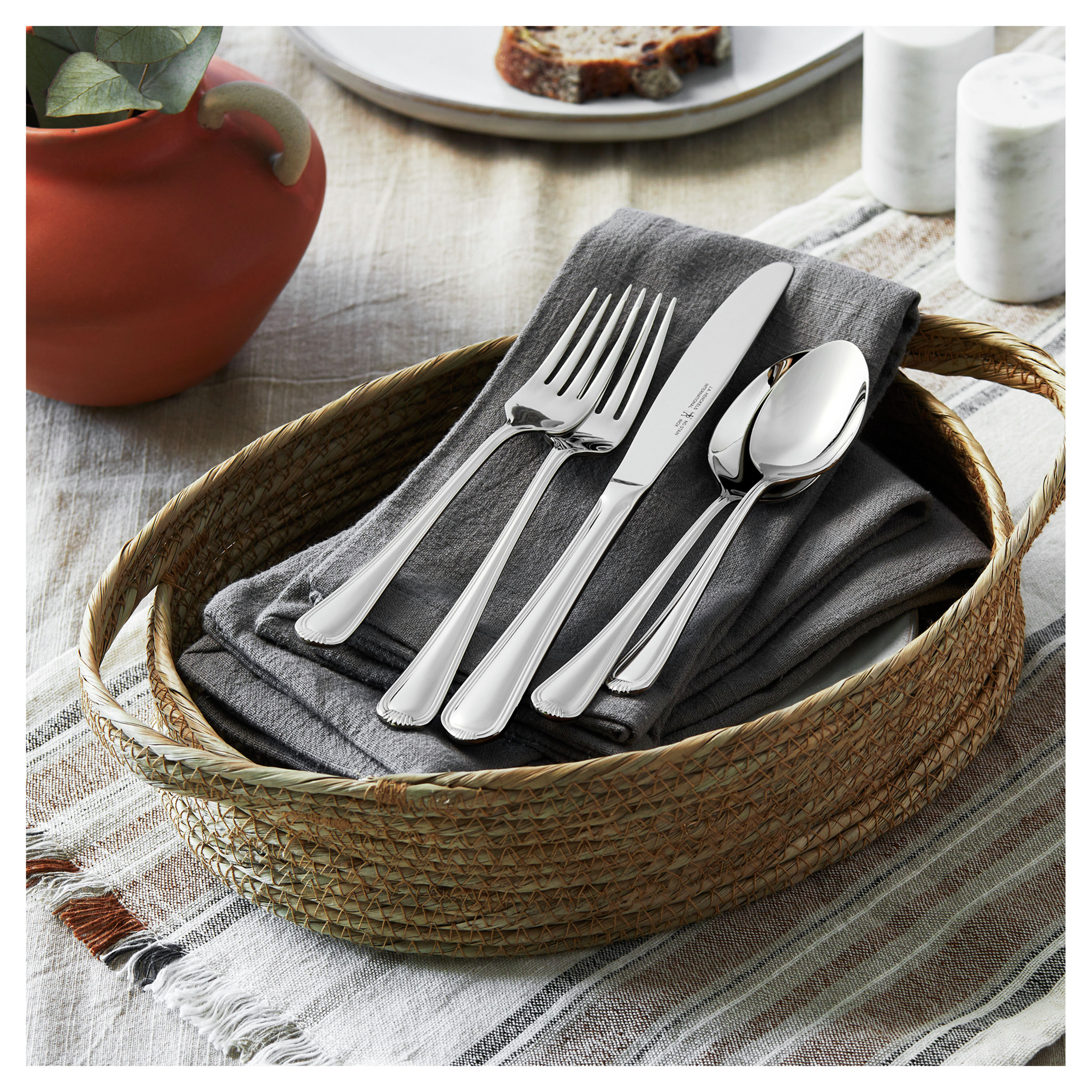 Black Silverware Set, Umite Chef 49-Piece Flatware Set with Drawer  Organizer, Durable Stainless Steel Cutlery Set for 8, Tableware Eating  Utensils with Steak Knives, Utensil Sets for Home Restaurant