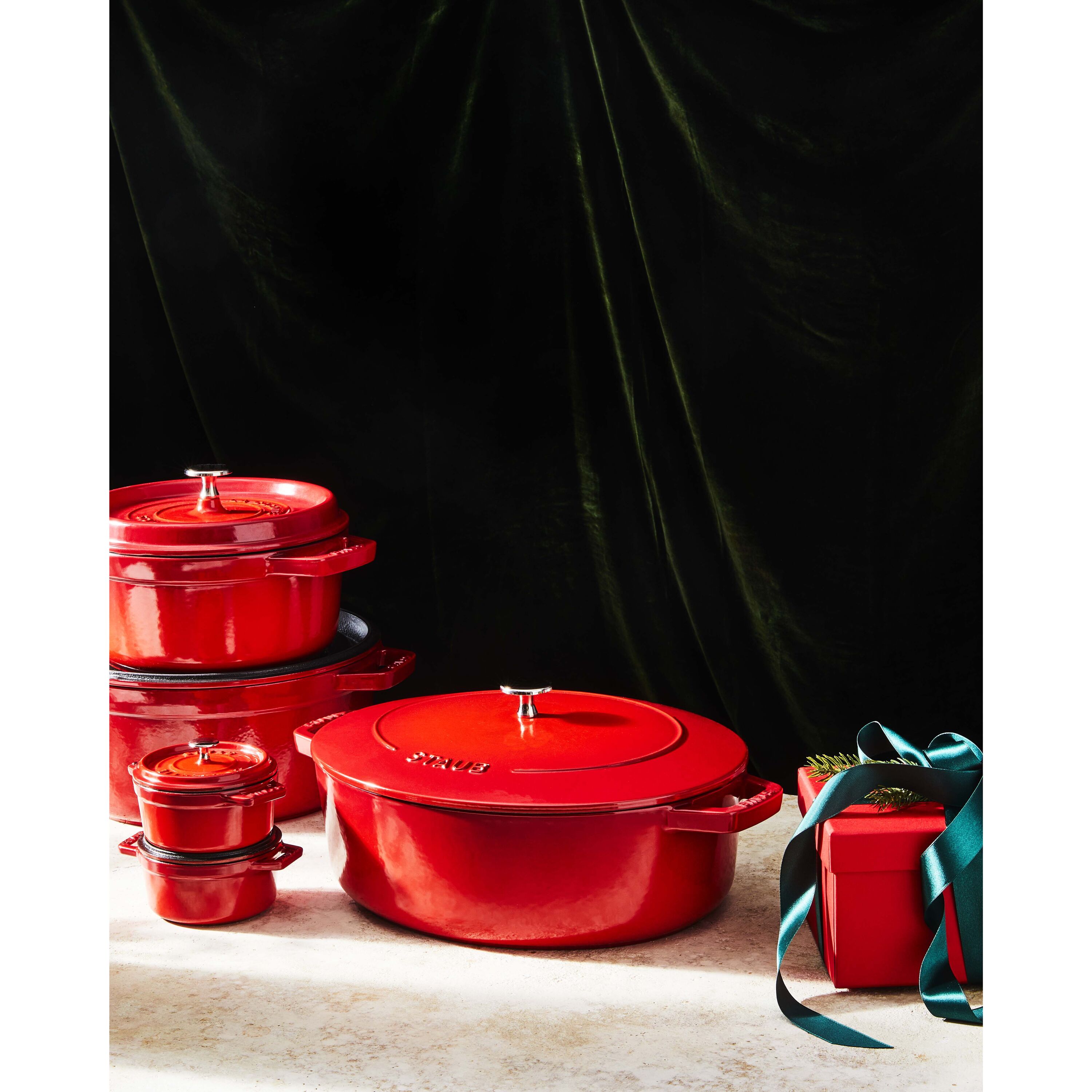 Buy Staub Stoneware Cocotte set | ZWILLING.COM