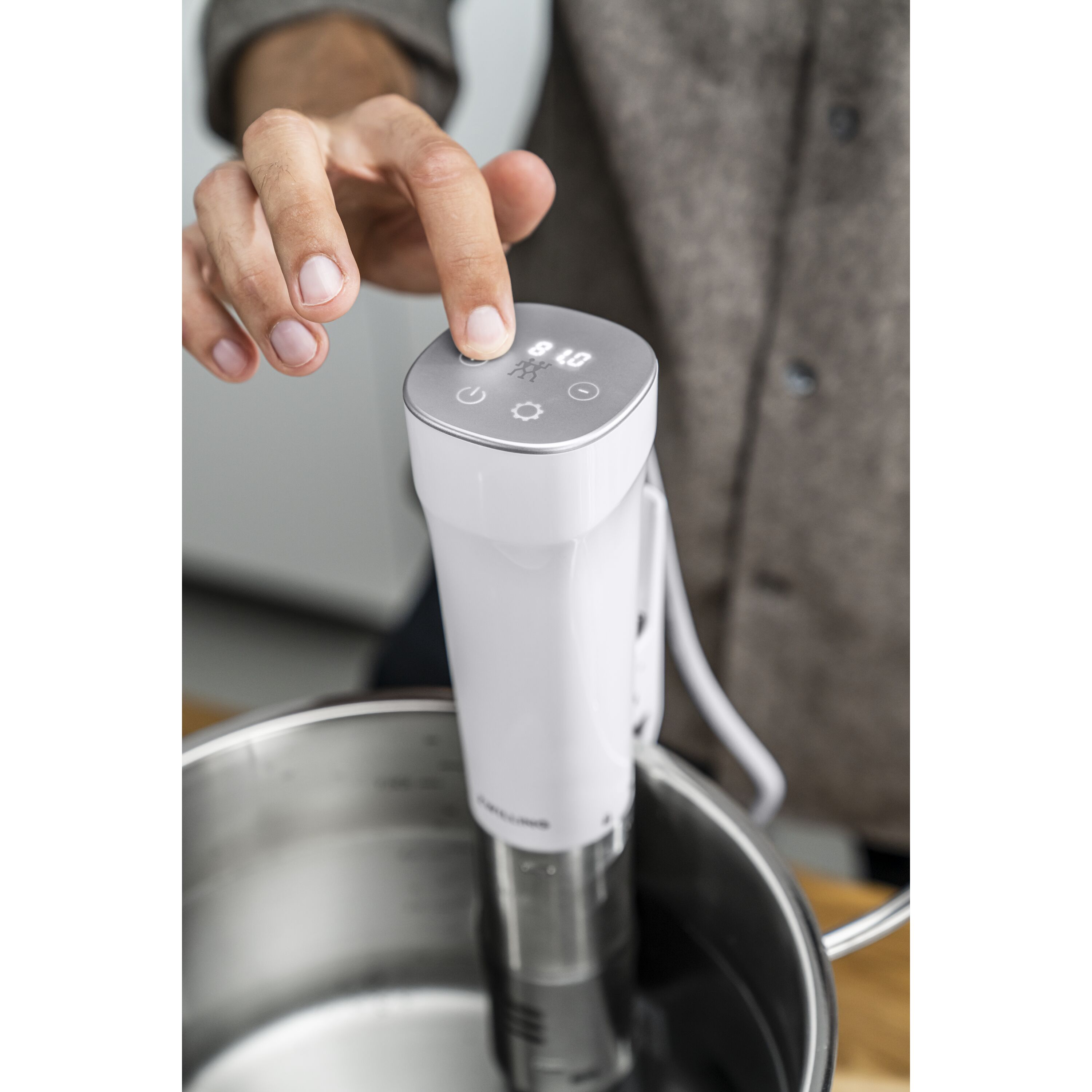 ZWILLING ENFINIGY SOUS-VIDE-STICK 低温調理器 ZWILLING Enfinigy Sous-vide Stick kopen | ZWILLING Group
