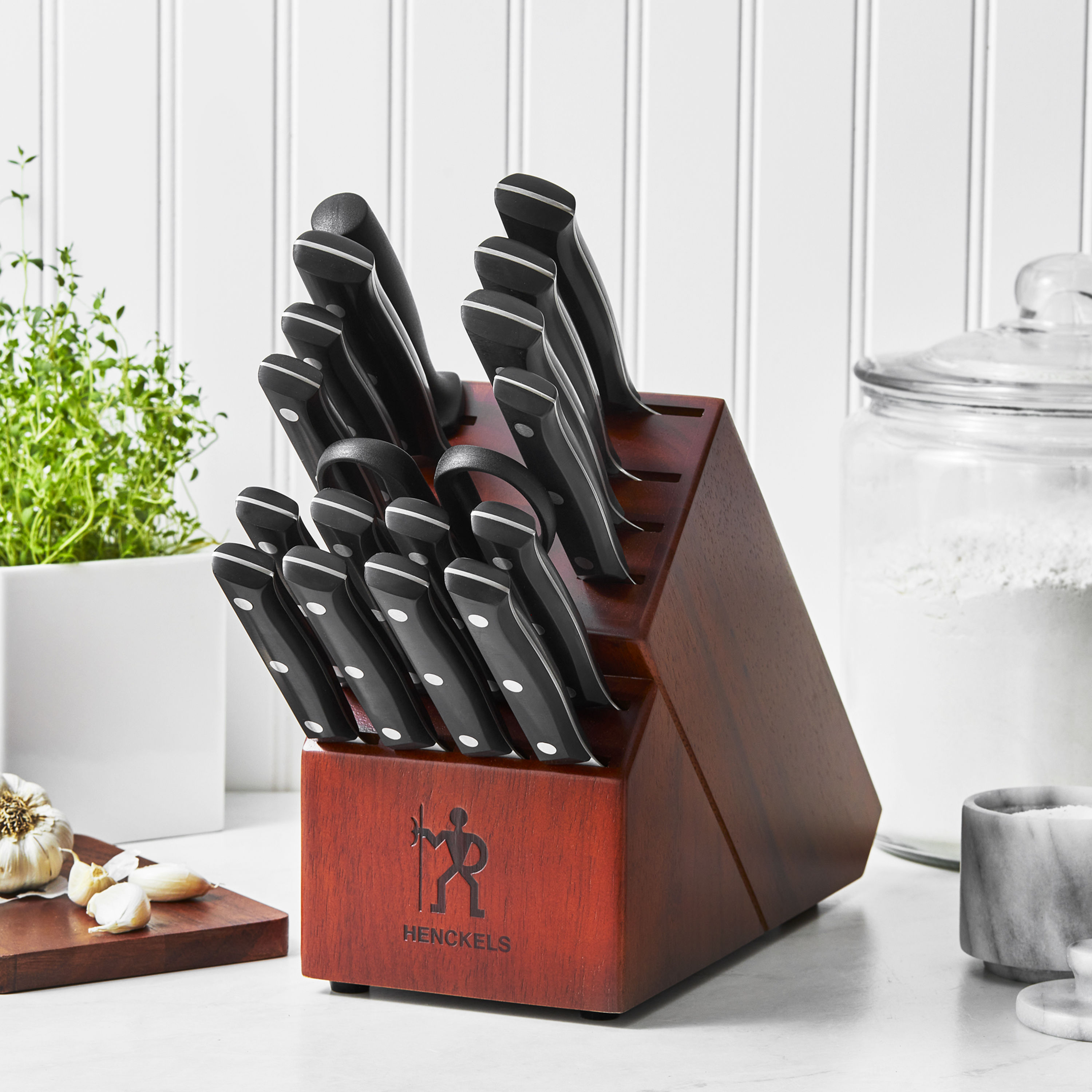  HENCKELS Premium Quality 20-Piece Knife Set with Block,  Razor-Sharp, German Engineered Knife Informed by over 100 Years of  Masterful Knife Making, Lightweight and Strong, Dark Brown: Home & Kitchen