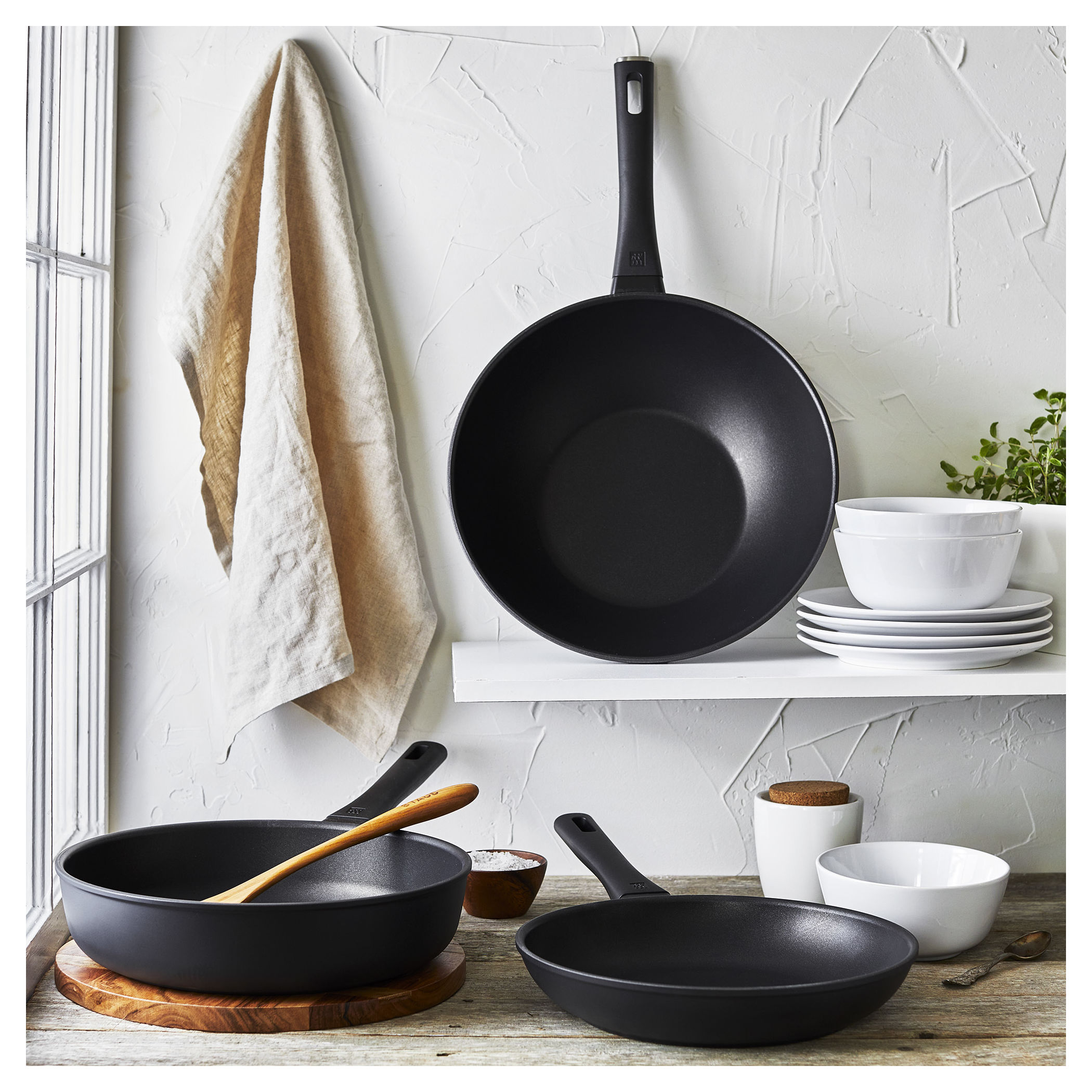 ZWILLING Madura Plus Forged Nonstick 2-pc Fry Pan Set