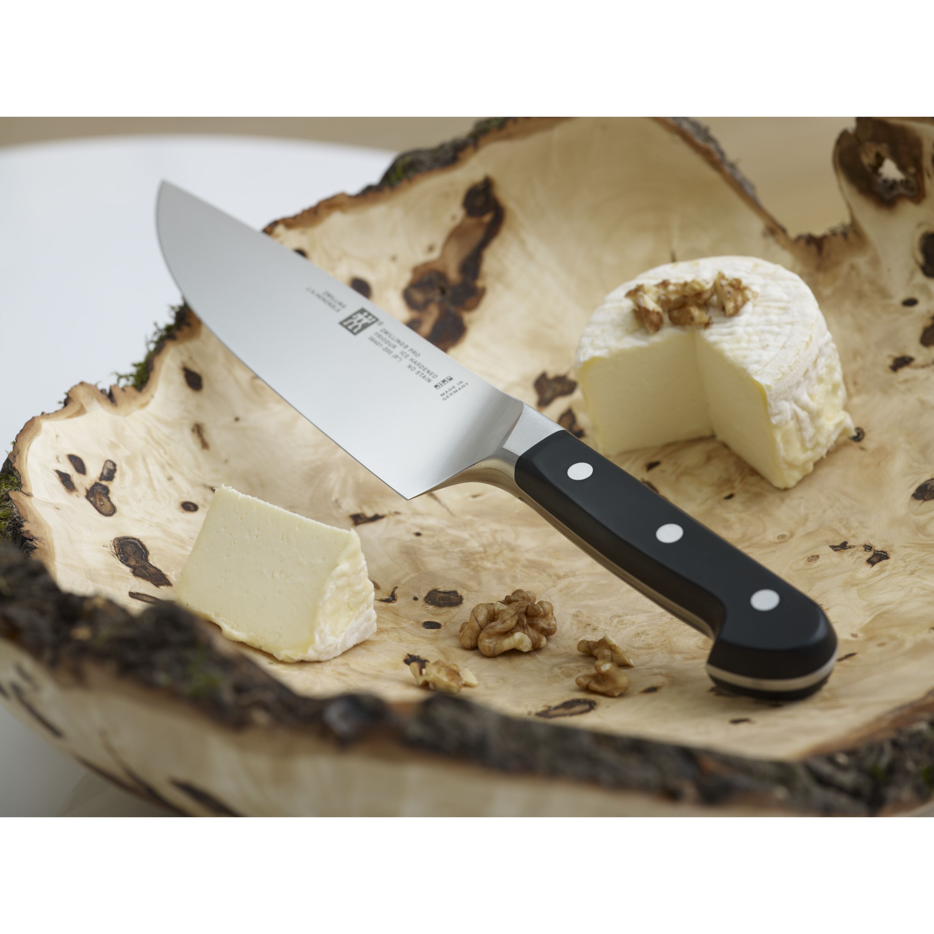 Buy ZWILLING Pro Chef's knife | ZWILLING.COM