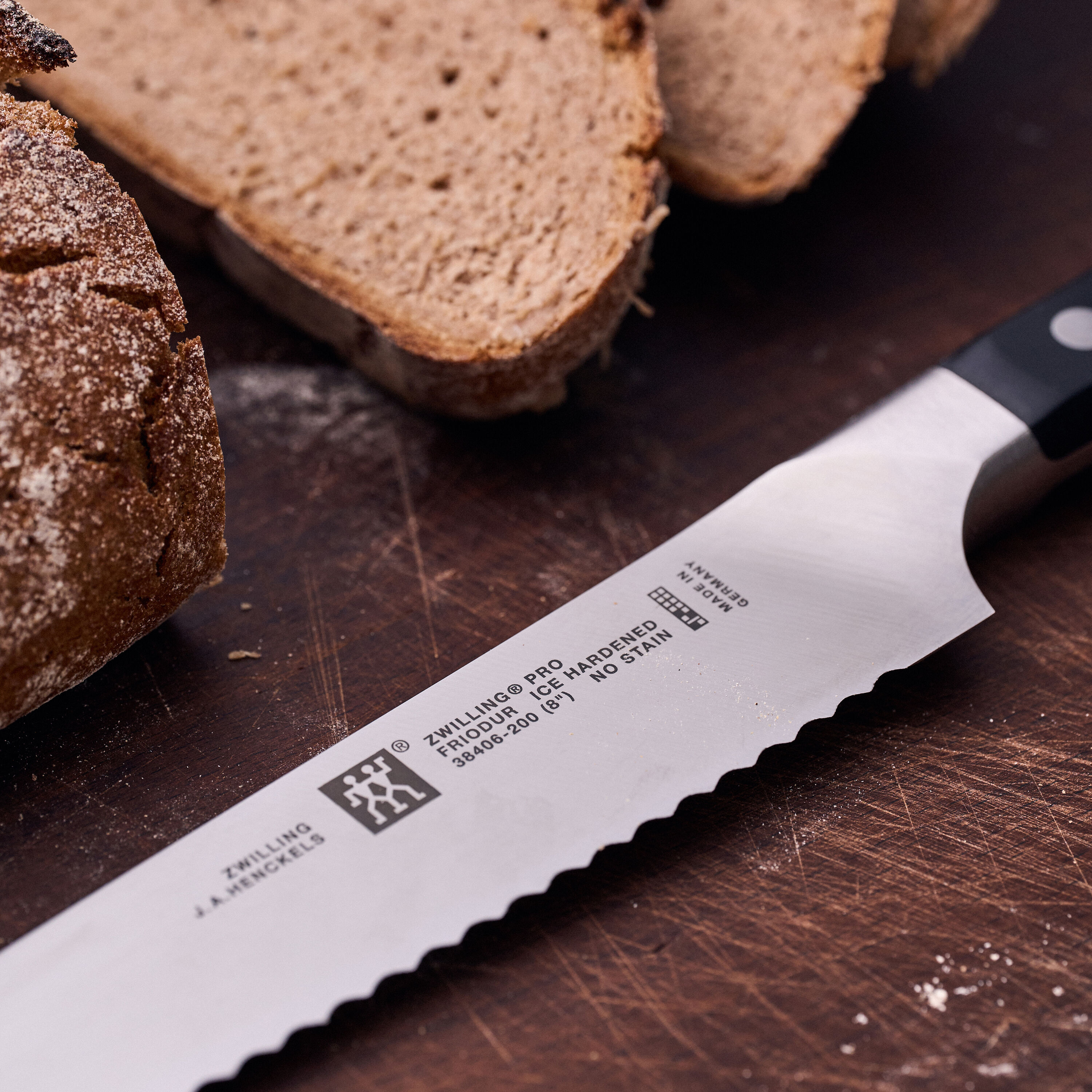 Buy ZWILLING Pro 8-inch, Bread knife | ZWILLING.COM