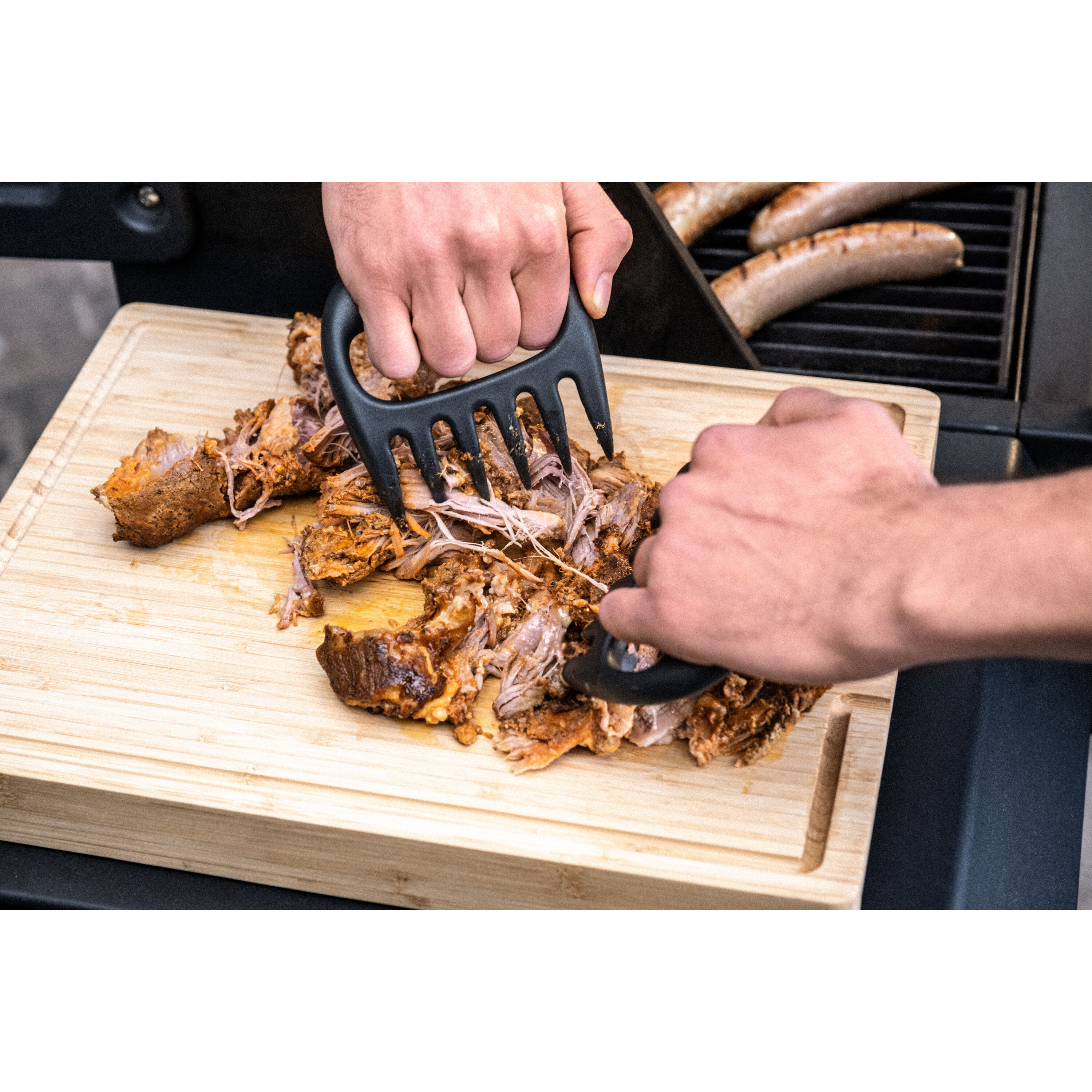 Bear Claws Meat Shredder for BBQ - Perfectly Shredded Meat, These Are The  Meat Claws You Need - Best Pulled Pork Shredder Claw x 2 For Barbecue,  Smoker, Grill (Black) Black 