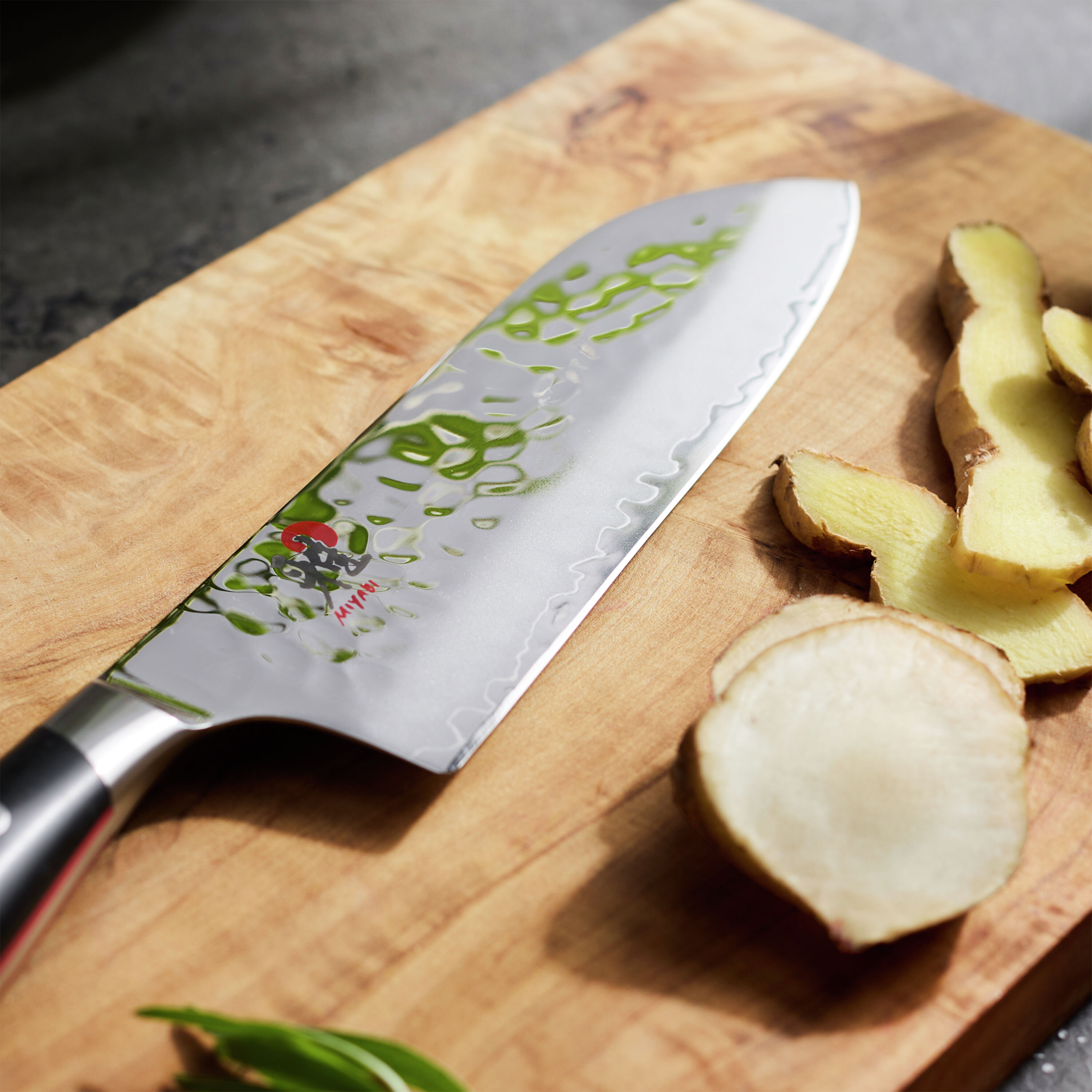 Buy MIYABI HISHO 400FCT Santoku | ZWILLING.COM