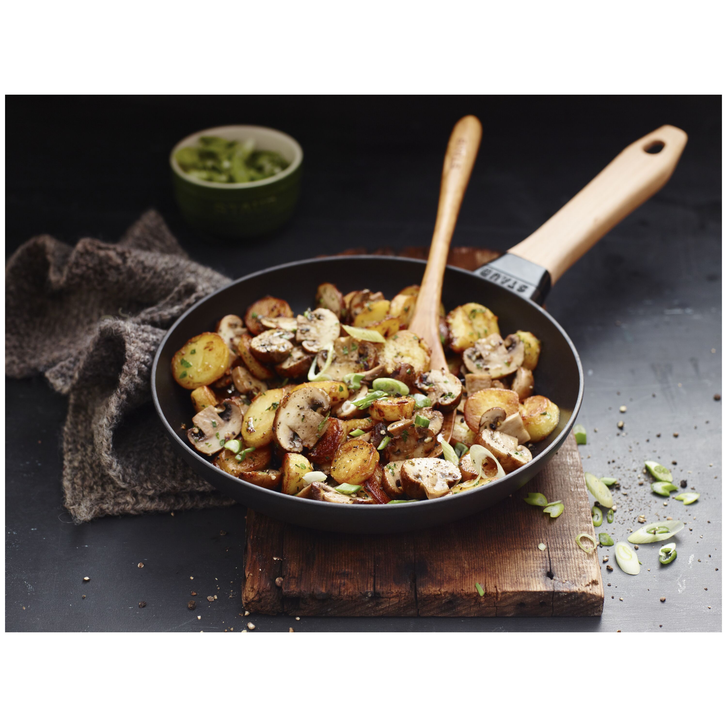 ストウブ フライパン フライパン 木製ハンドル | ツヴィリング公式