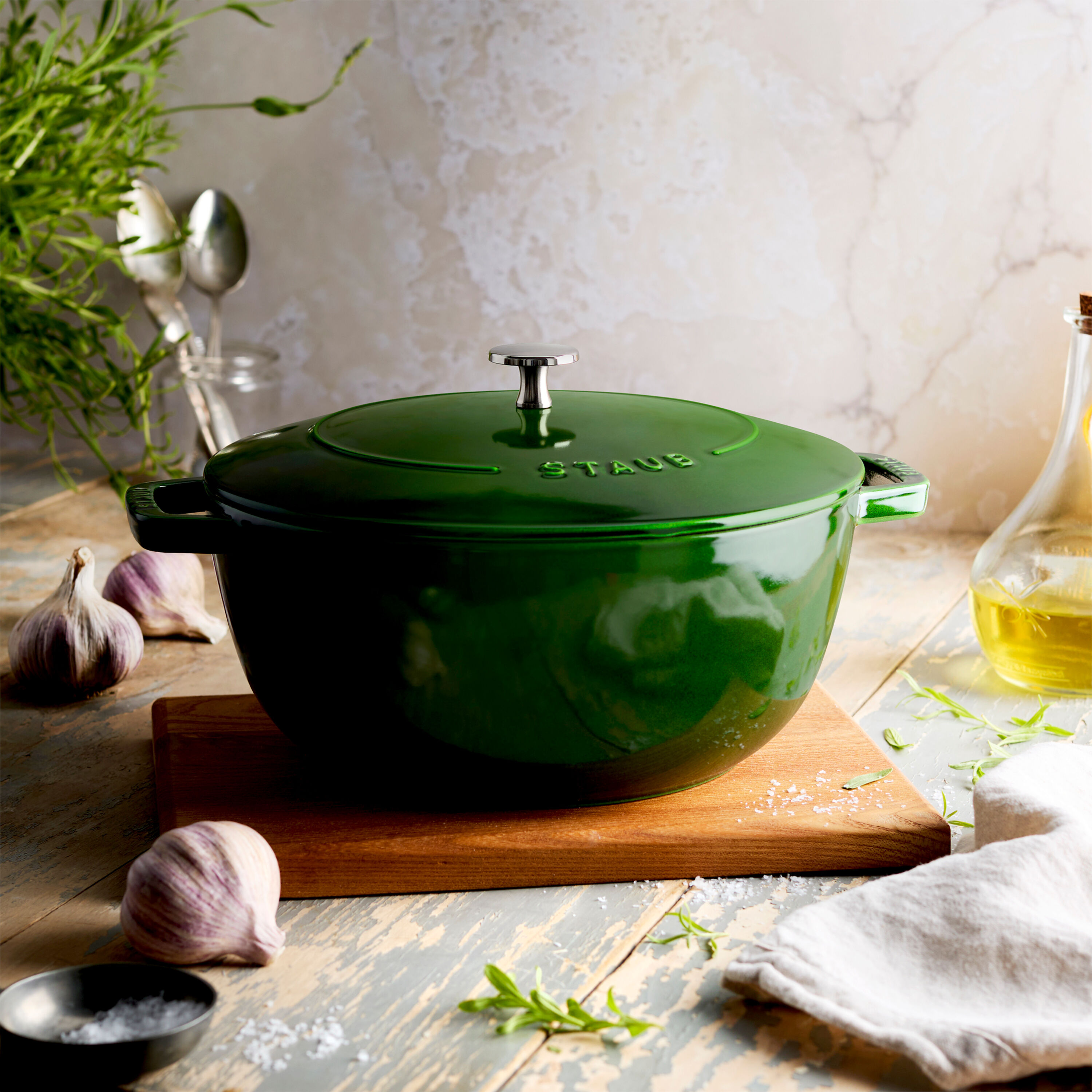 Buy Staub Cast Iron French oven | ZWILLING.COM