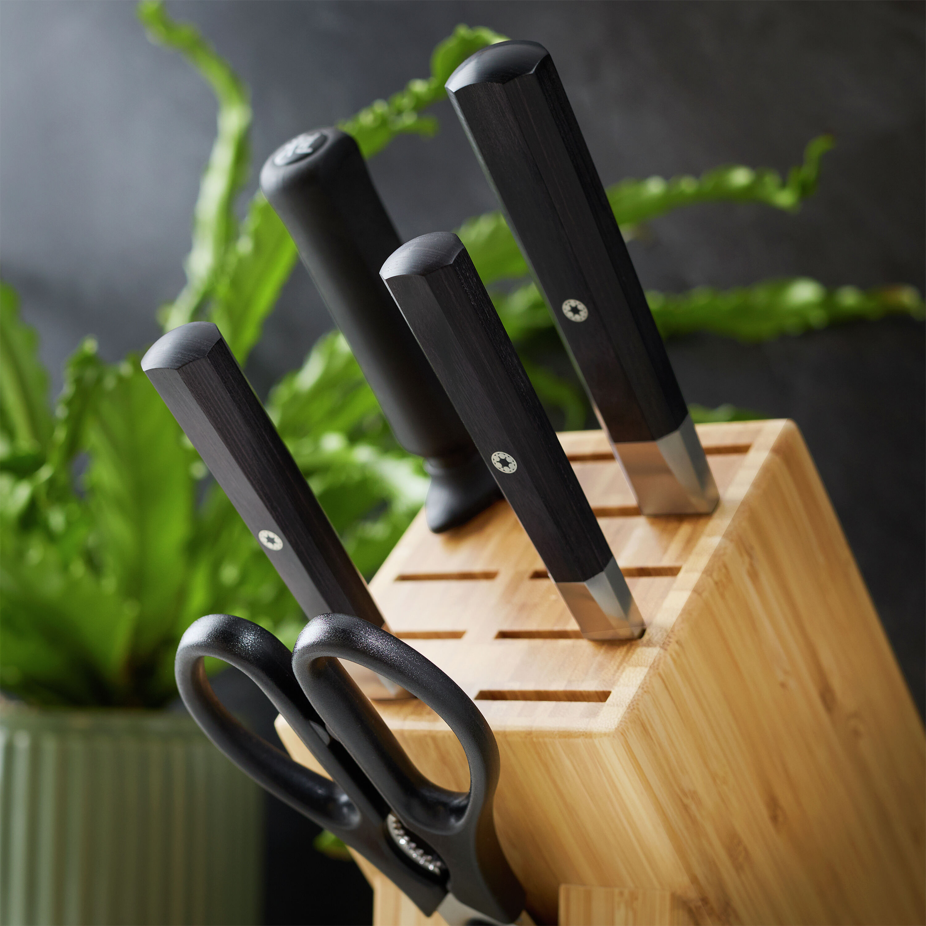 Buy MIYABI KOH 4000FC Knife block set | ZWILLING.COM