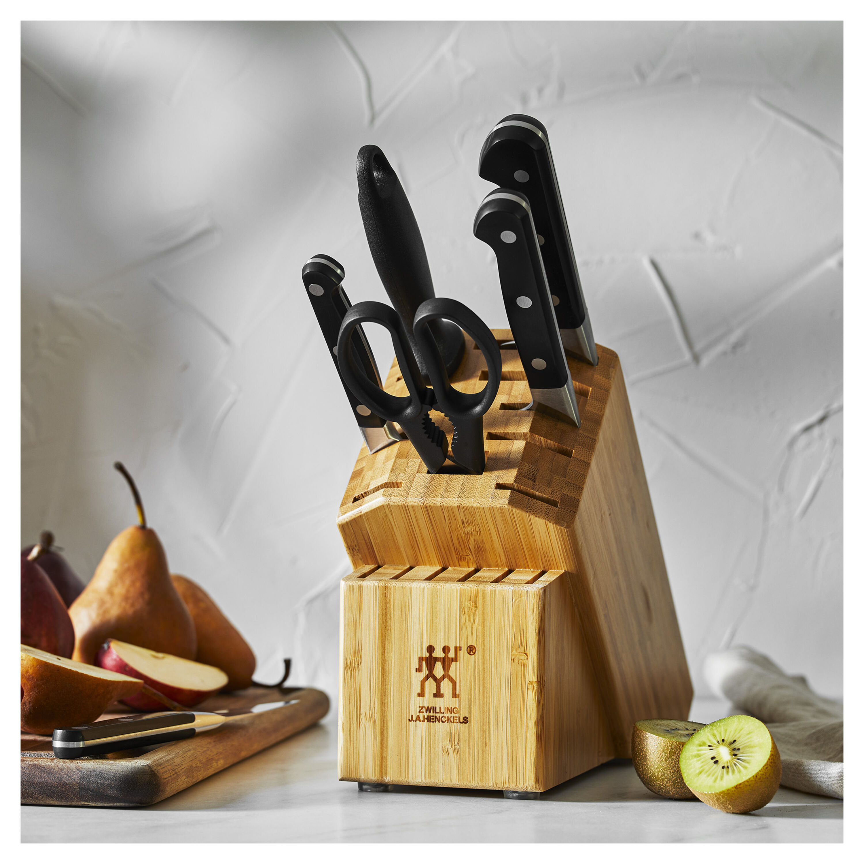 Buy ZWILLING Pro 7 Piece, Knife block set, Bamboo | ZWILLING.COM