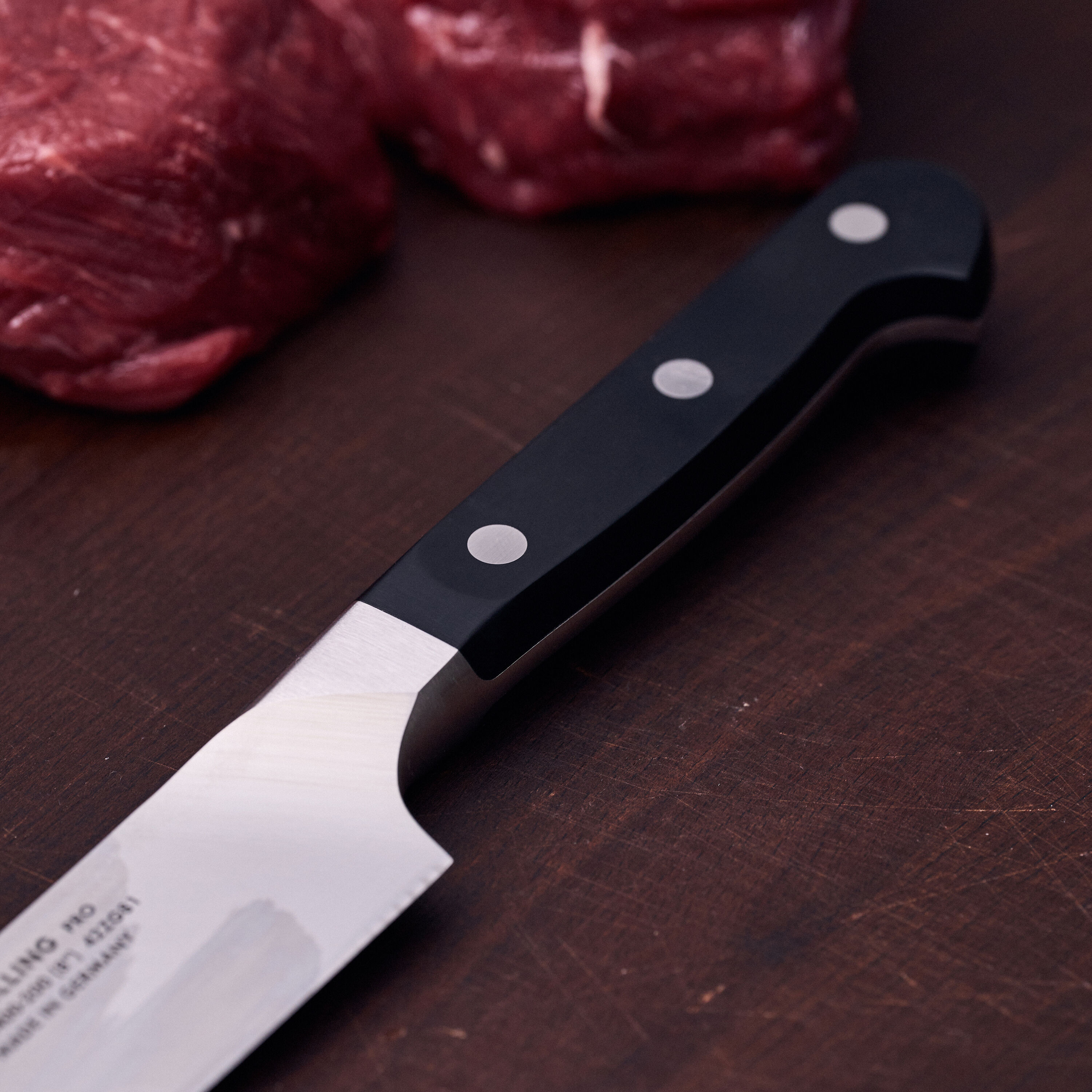 Buy ZWILLING Pro Carving knife | ZWILLING.COM