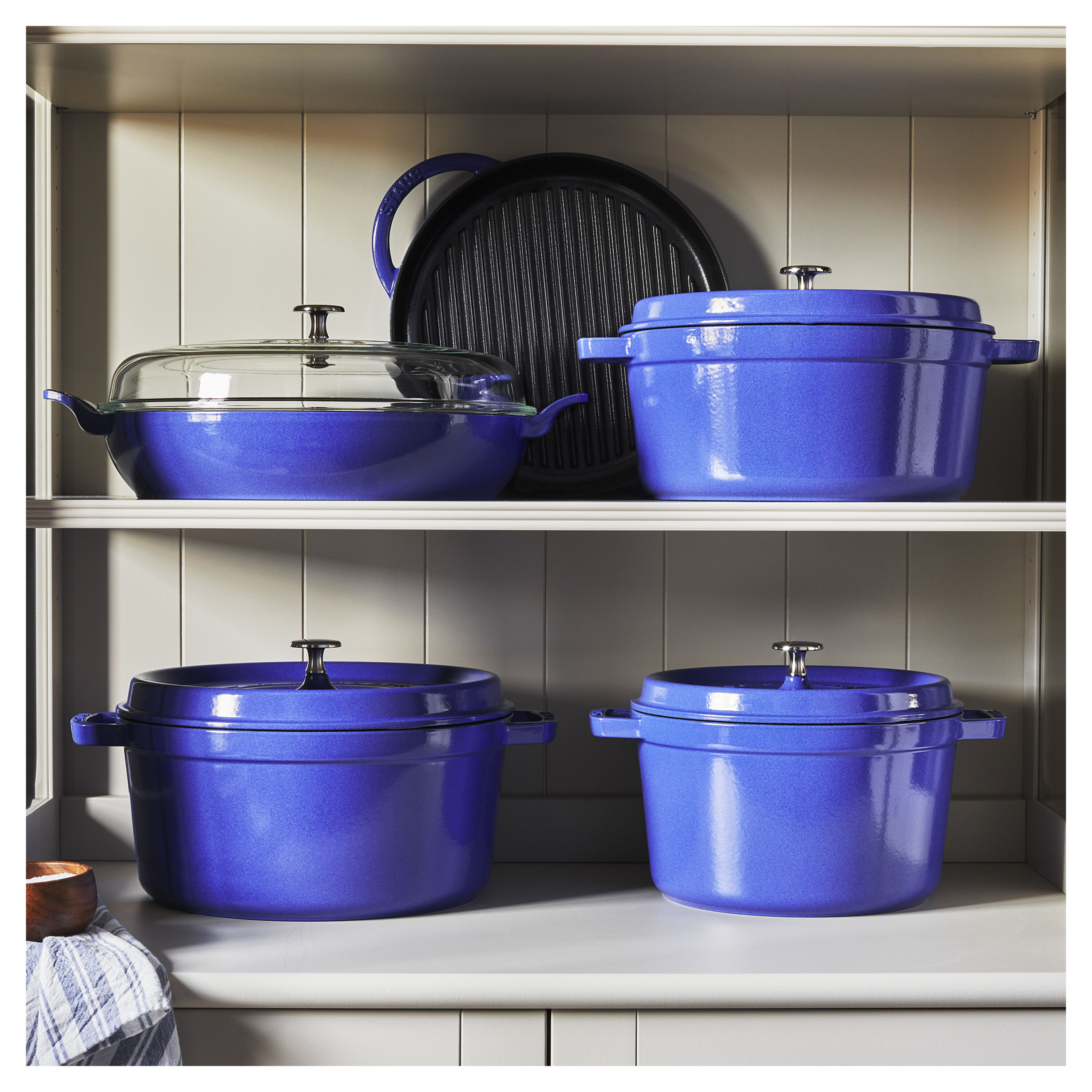 Buy Staub Cast Iron Cocotte deep | ZWILLING.COM