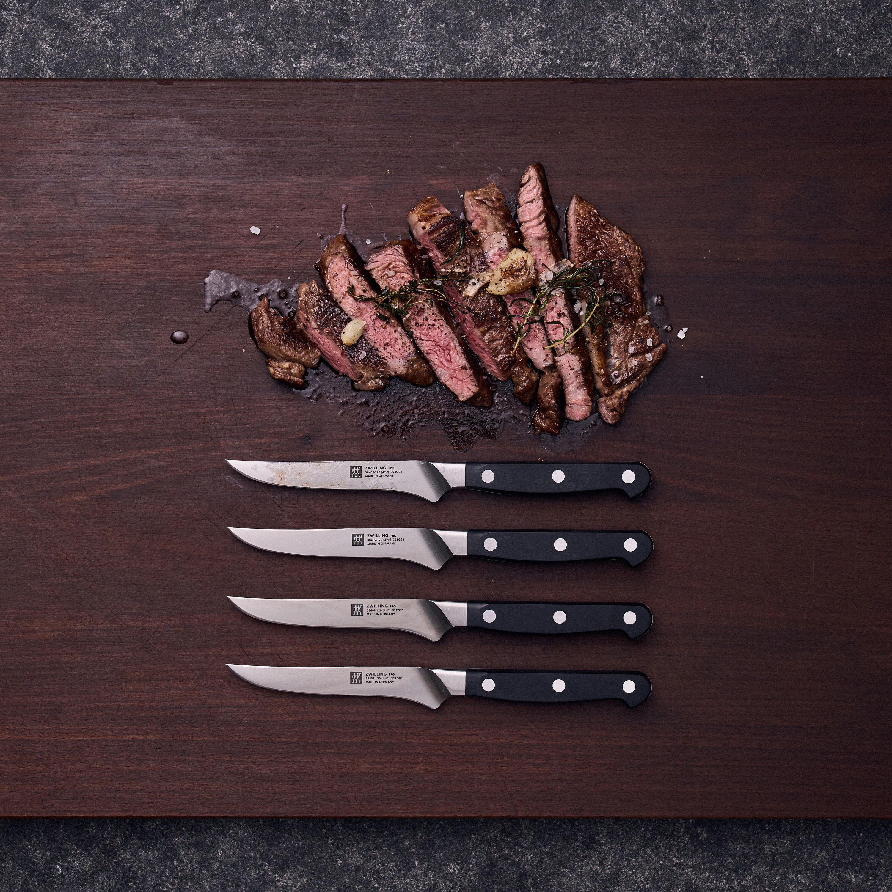 Buy ZWILLING Pro Steak set | ZWILLING.COM