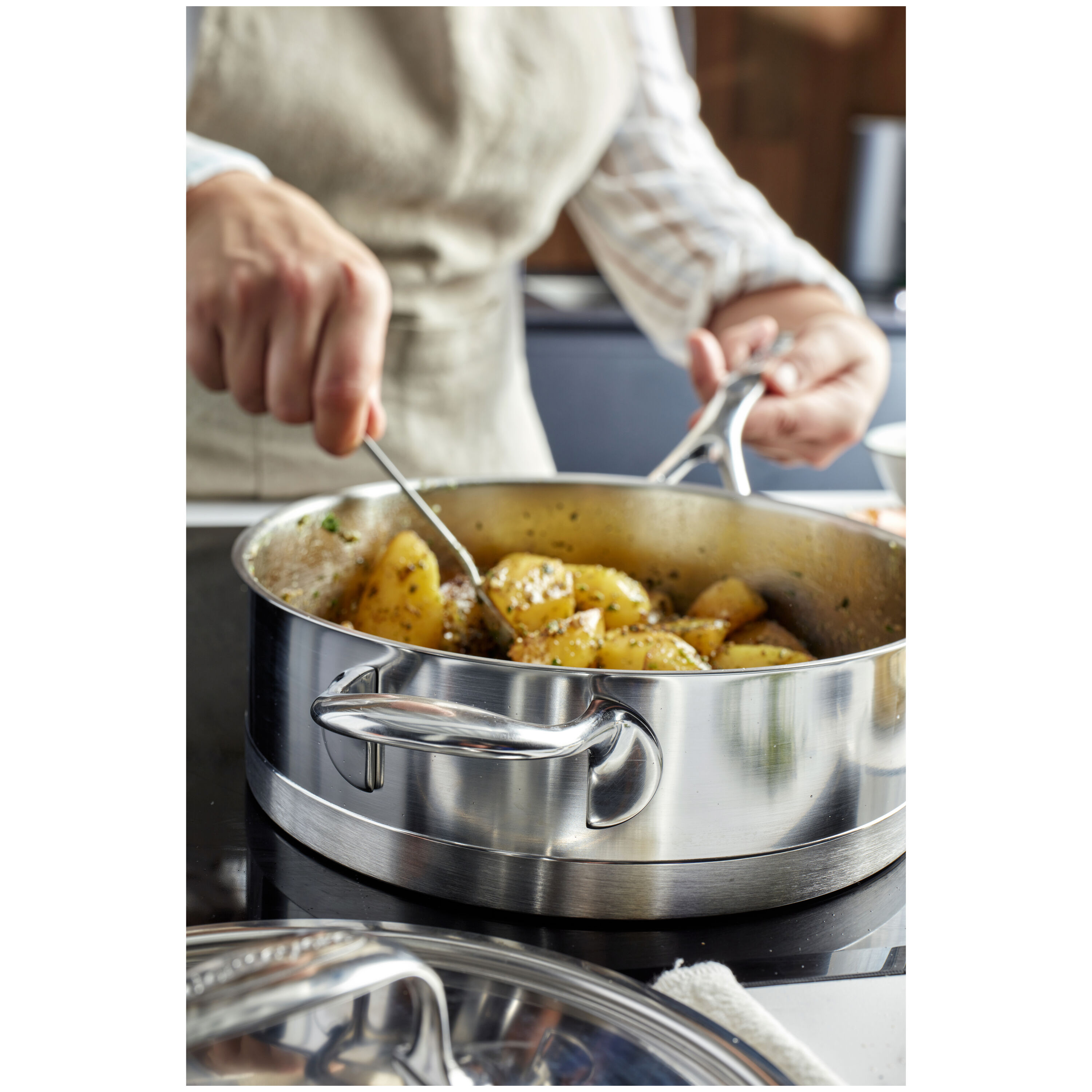 Buy Demeyere Atlantis 7 Saute pan with lid | ZWILLING.COM