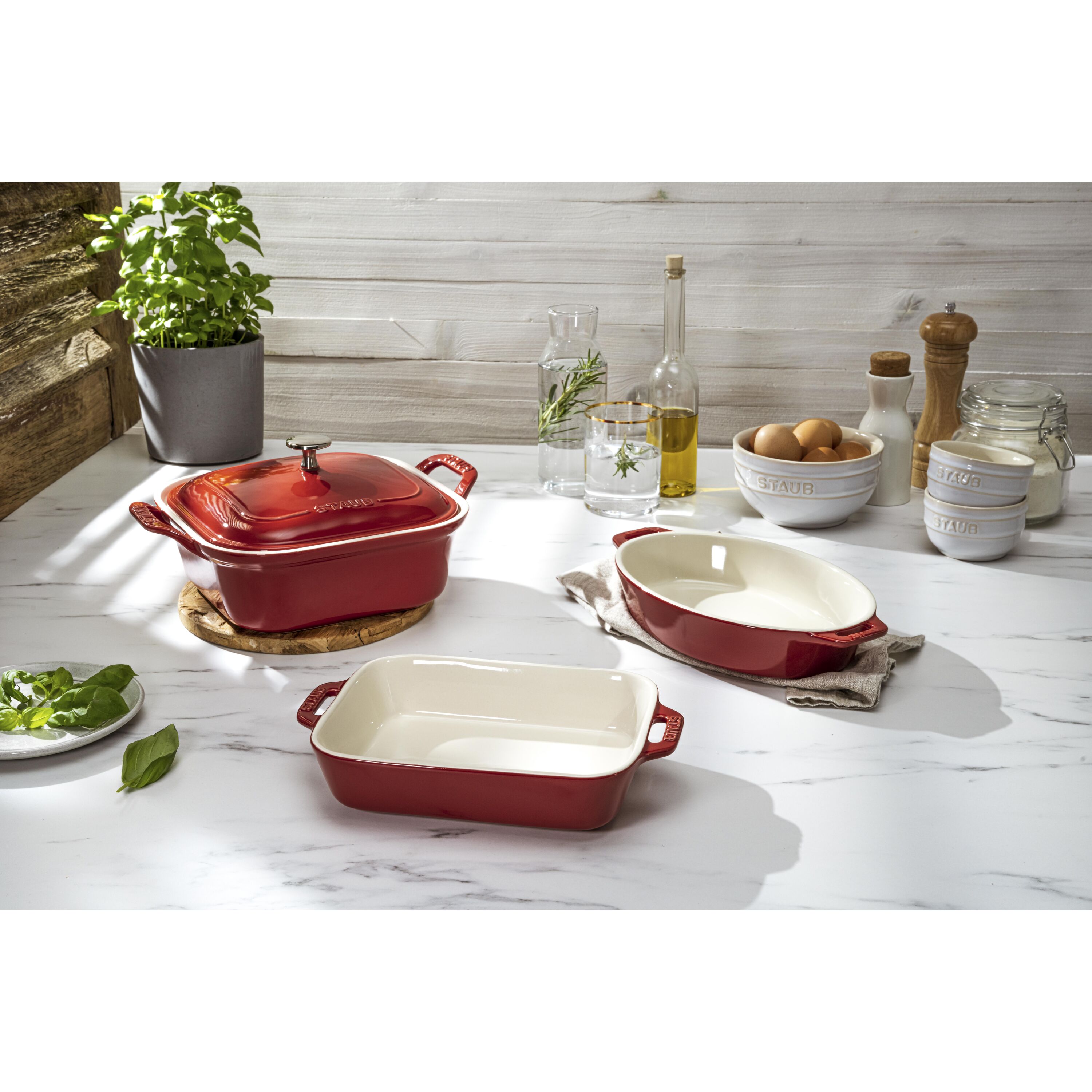 Buy Staub Ceramique Ovenware set | ZWILLING.COM (Cherry) - Staub