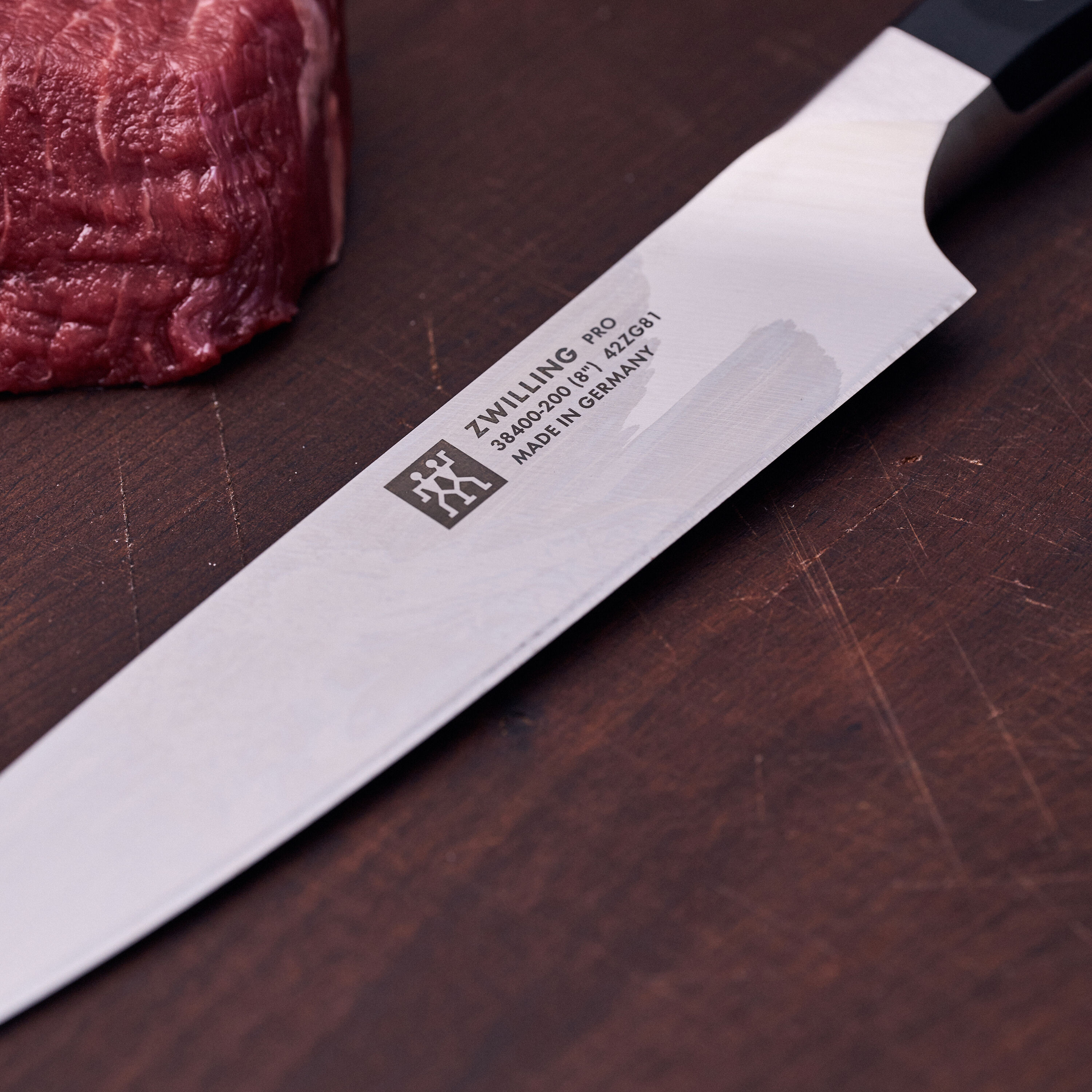 Buy ZWILLING Pro Carving knife | ZWILLING.COM