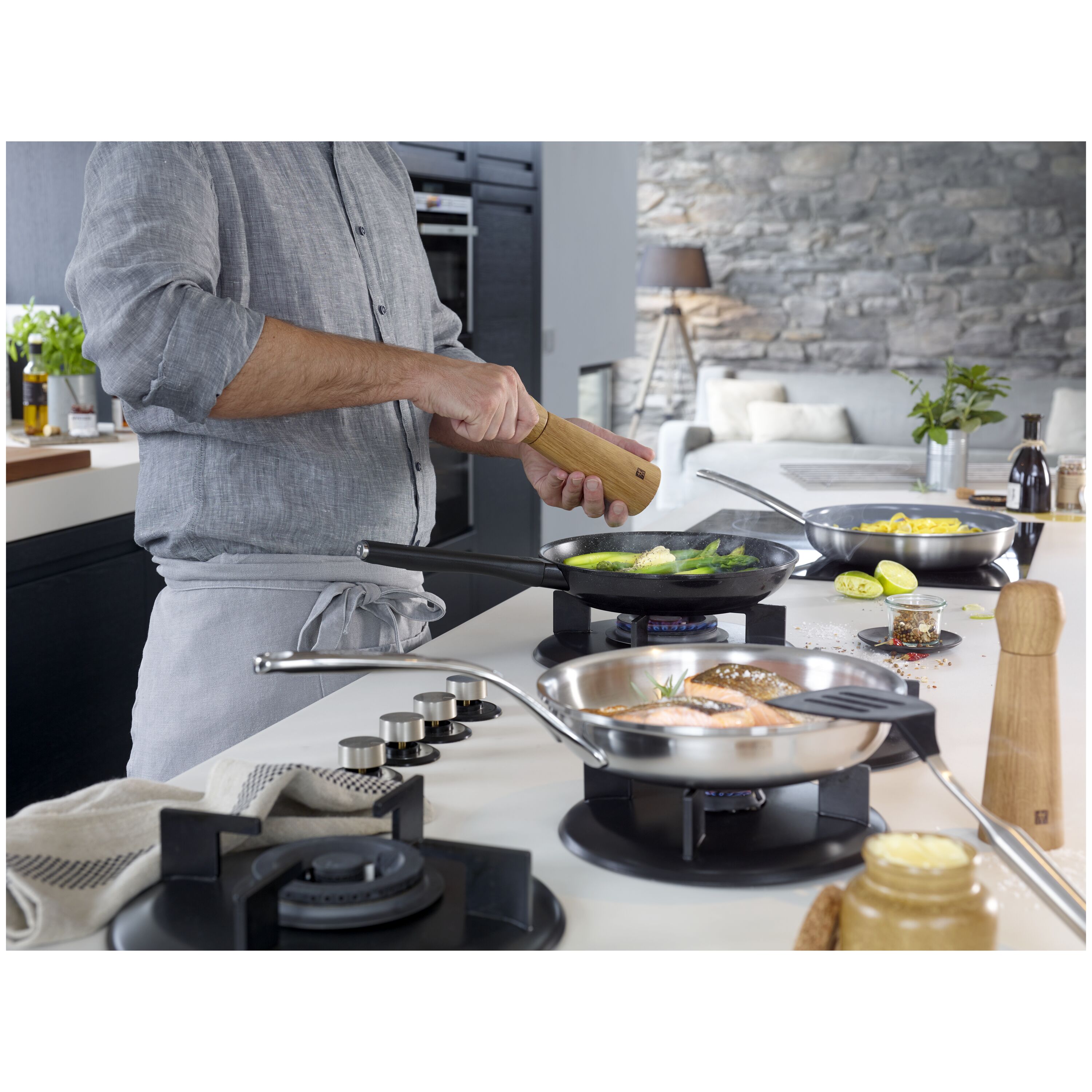 Buy Demeyere Proline 7 Frying pan | ZWILLING.COM