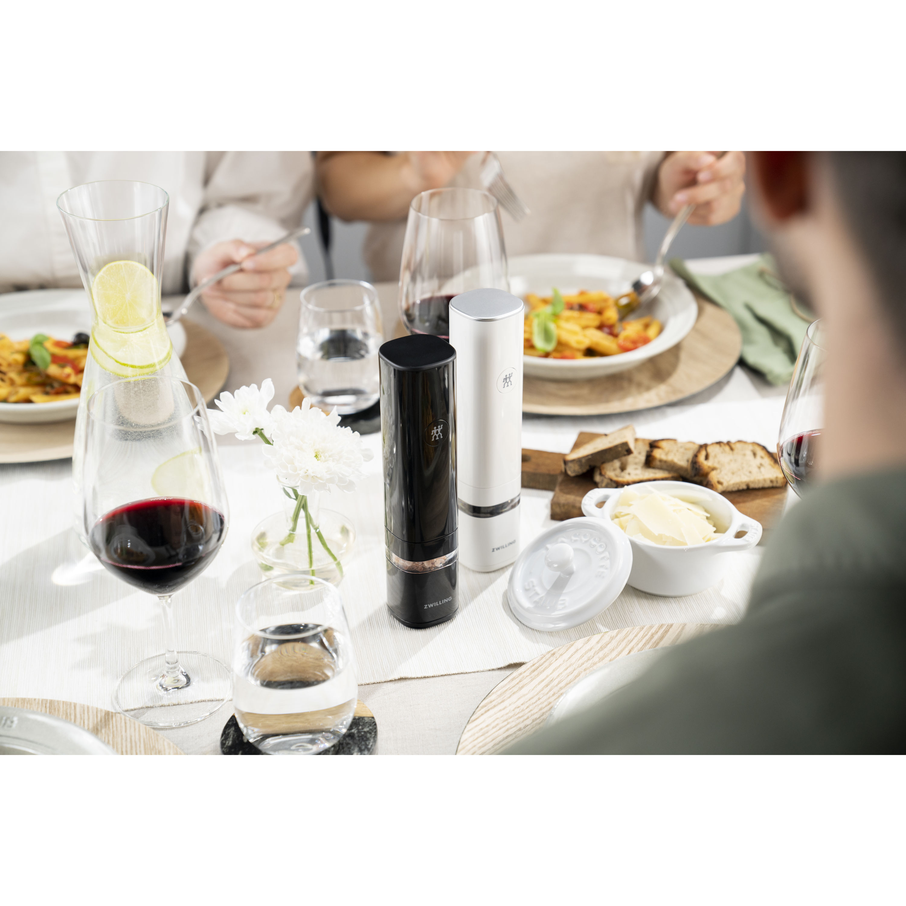 ZWILLING Enfinigy Rechargeable Electric Salt/Pepper Mill in White