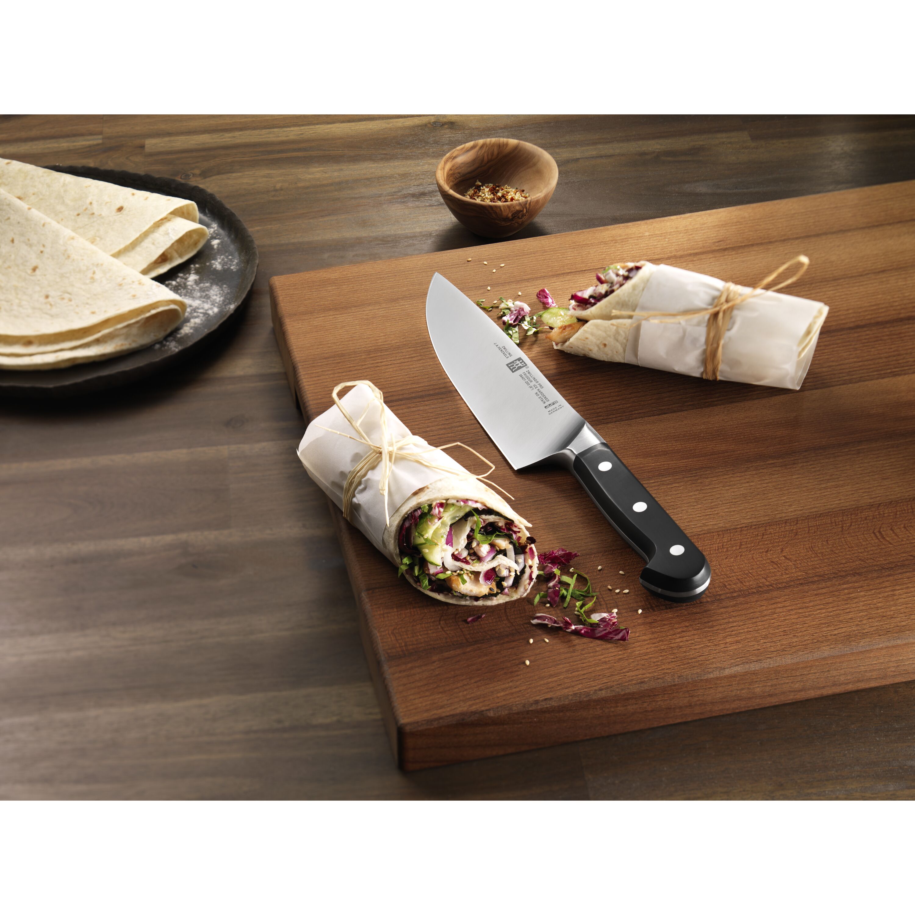 Buy ZWILLING Pro Chef's knife | ZWILLING.COM
