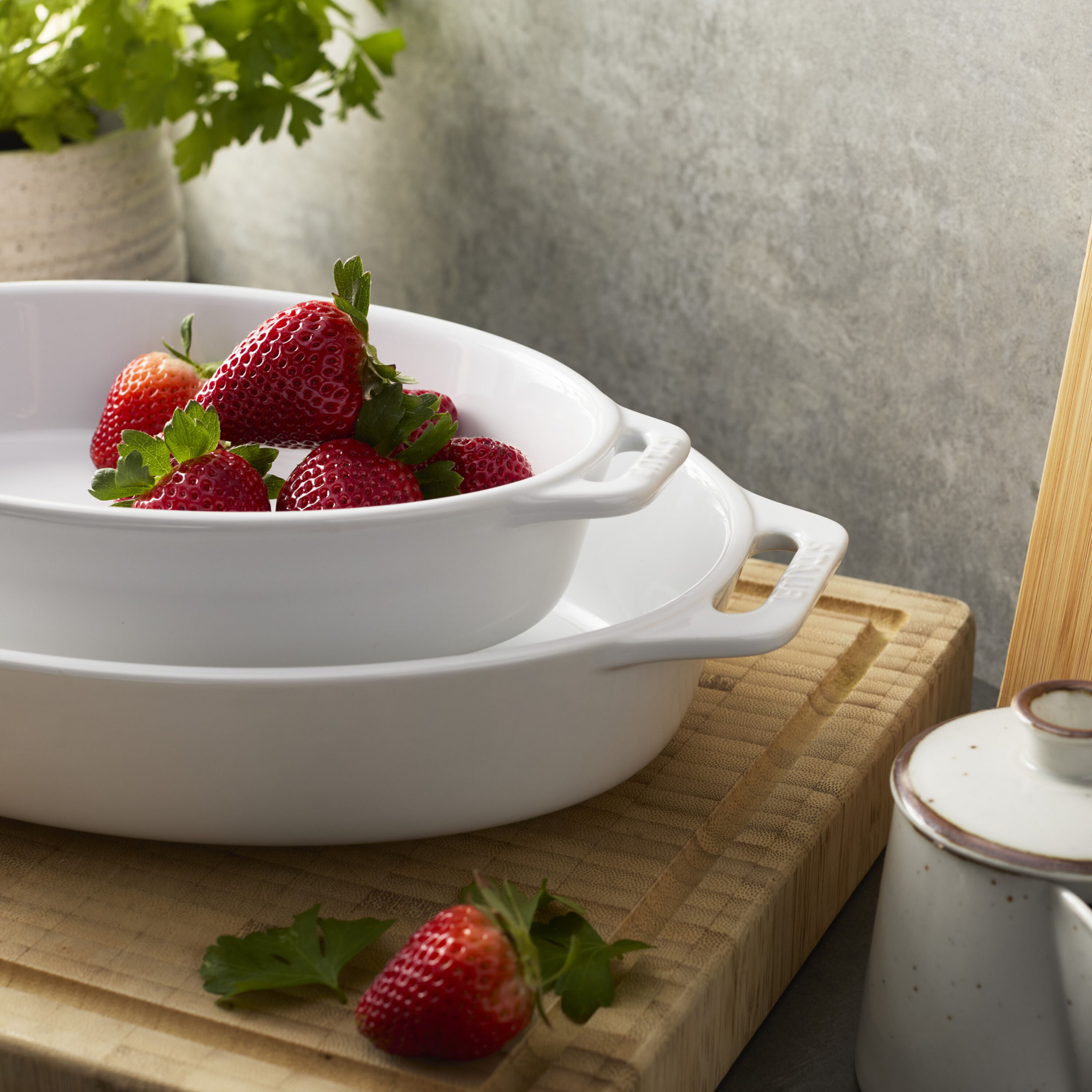 Buy Staub Stoneware Bakeware set | ZWILLING.COM