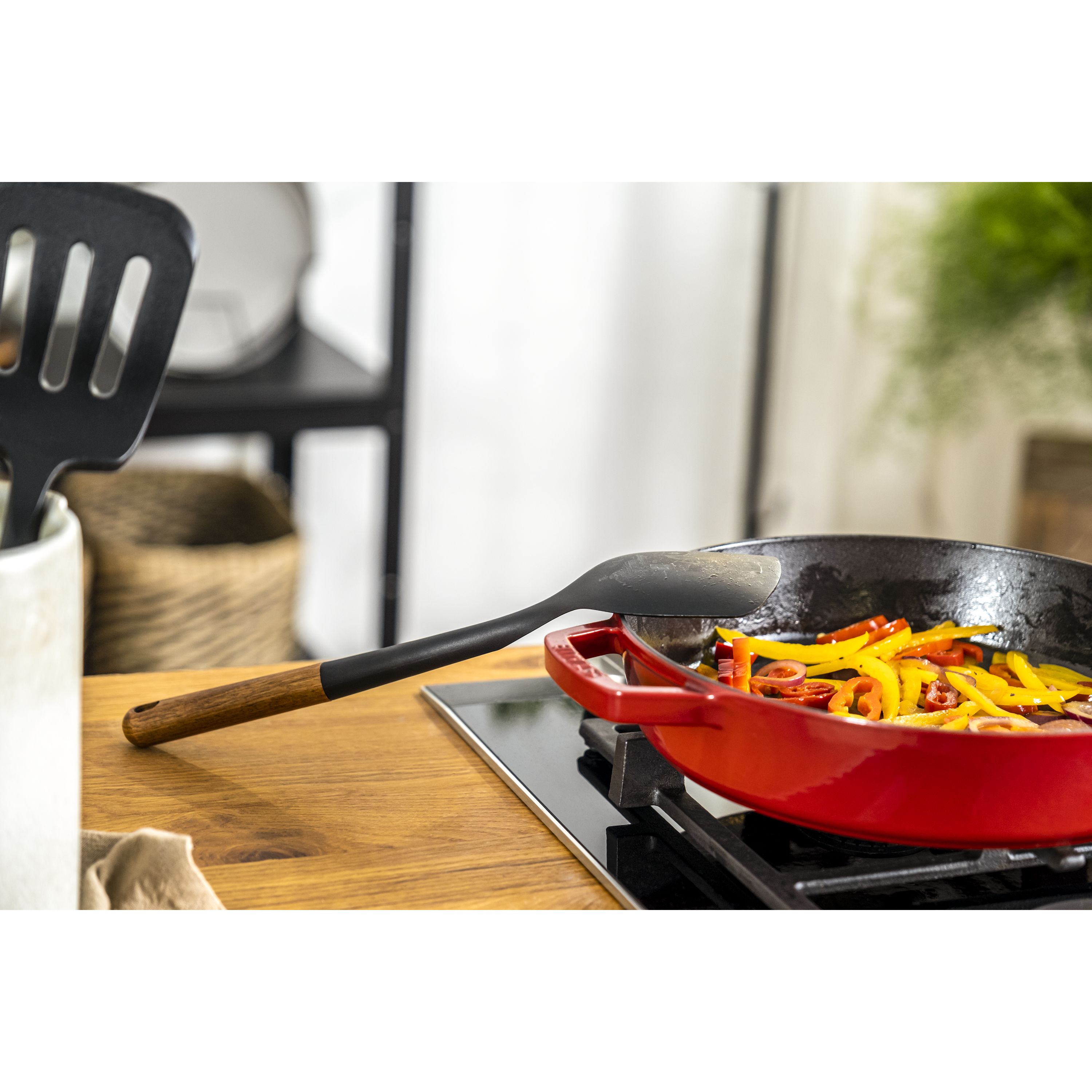  STAUB Wok Spatula, Perfect for Scooping, Flipping, Stirring,  and Turning Stir Fries, One Size, Durable BPA-free Matte Black Silicone,  Acacia Wood Handles, Safe for Nonstick Cooking Surfaces: Home & Kitchen