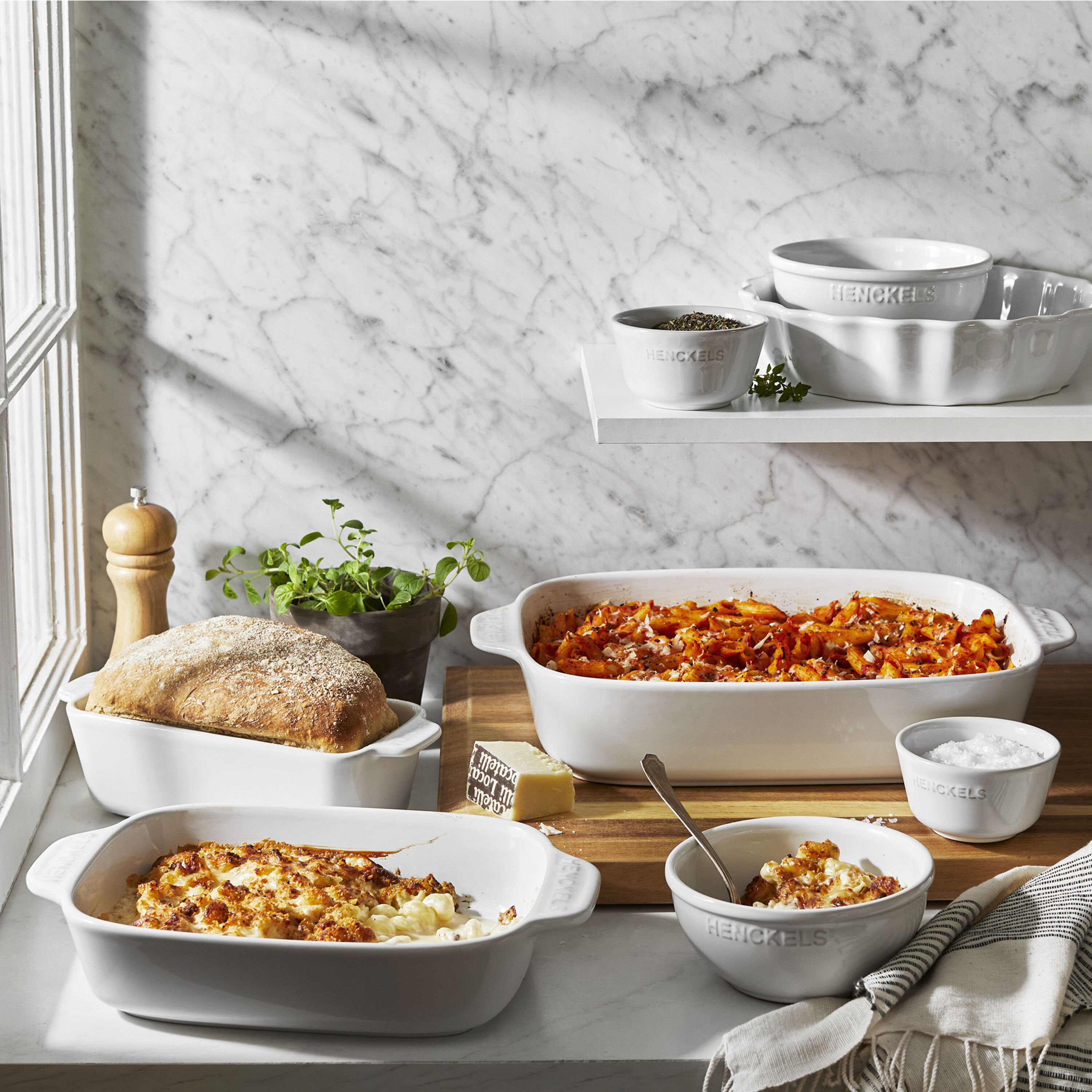 Buy Henckels Ceramic 8 Piece Bakeware set, white | ZWILLING.COM