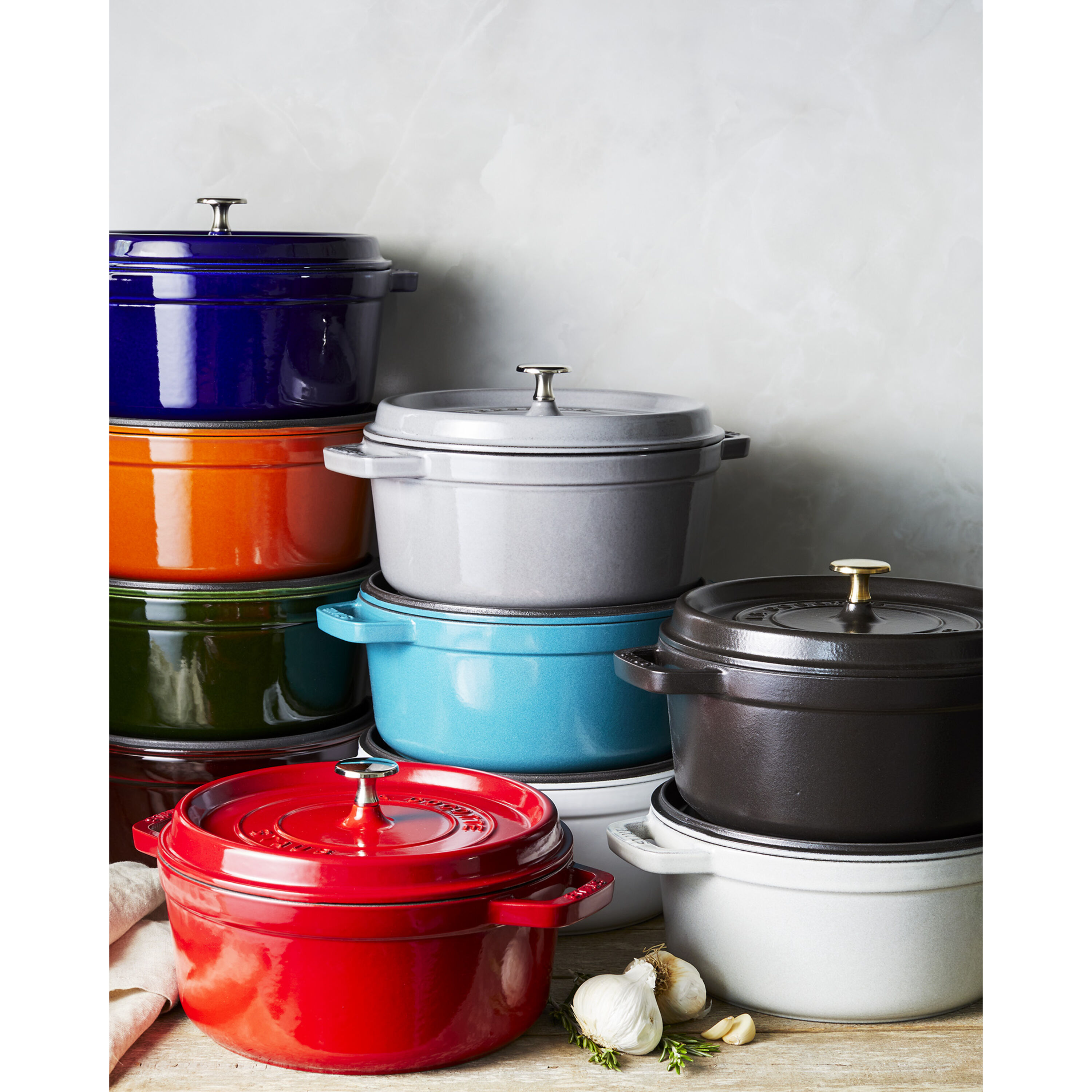 Staub Cast Iron - Round Cocottes 4 qt, round, Cocotte, cherry