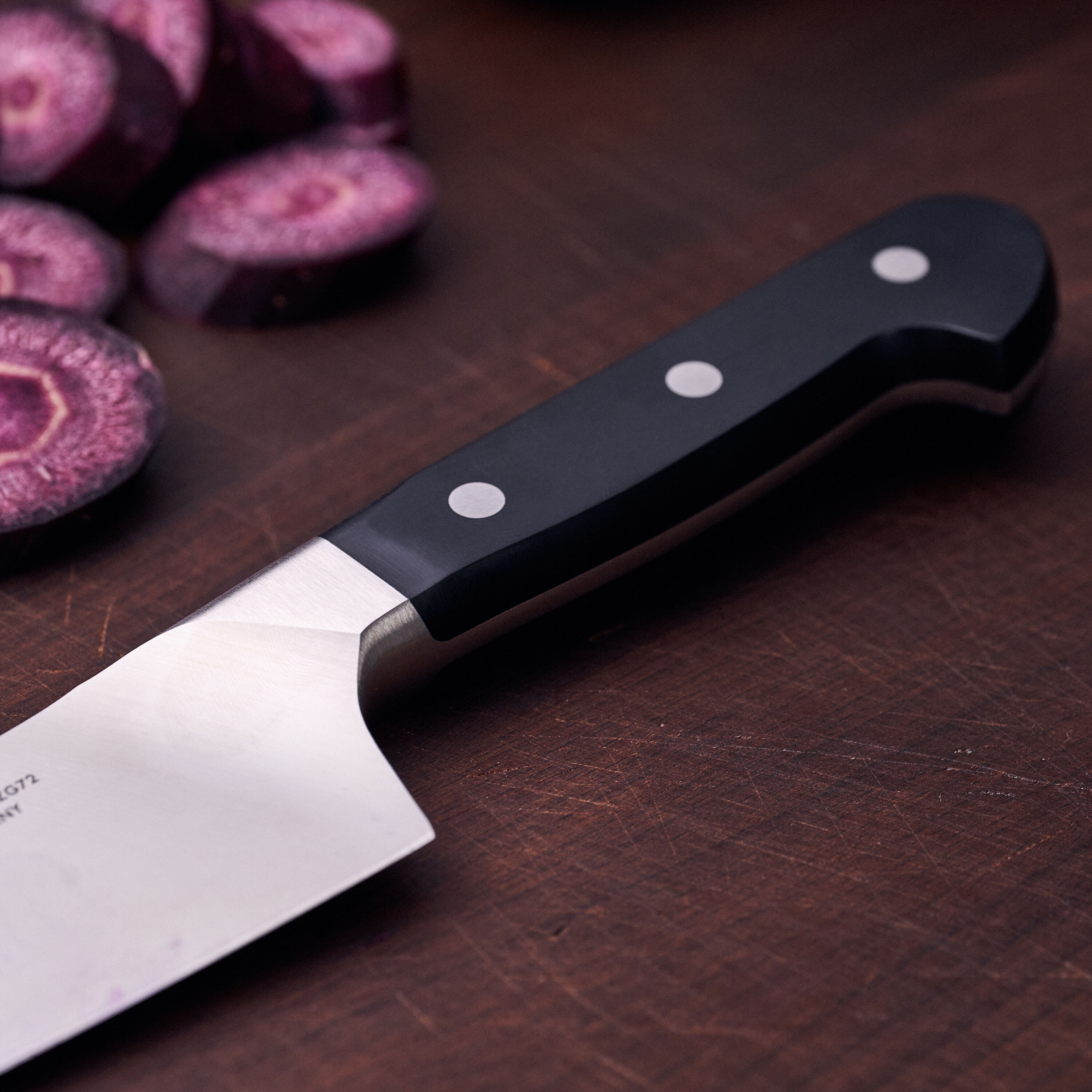 Buy ZWILLING Pro Chef's knife | ZWILLING.COM