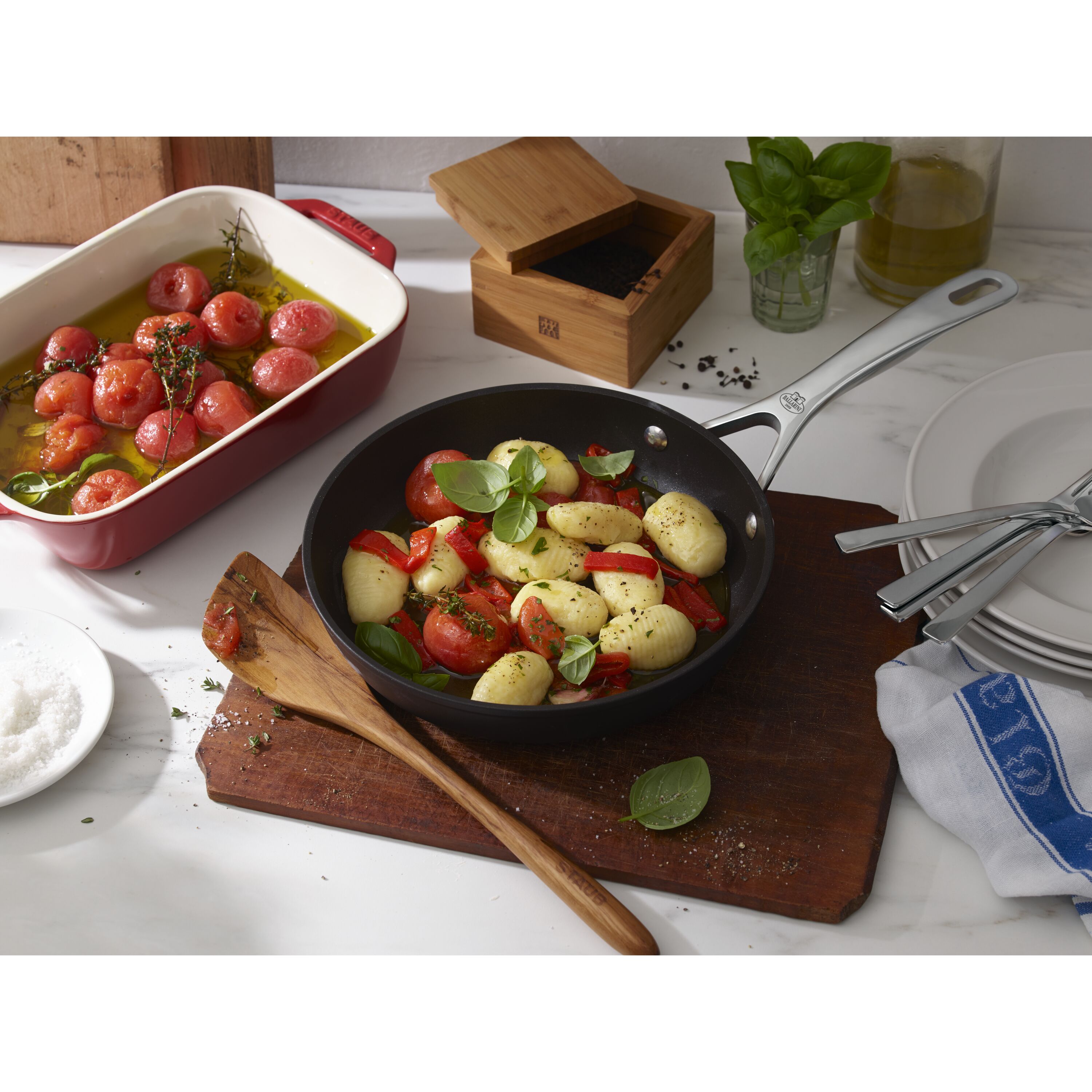 Ontvang de Nieuwste Ballarini Grillpan Calabria Grijs - (B)28 X (D)28 Cm met Complimentaire Verzending bij Limango Kitchen Winkel