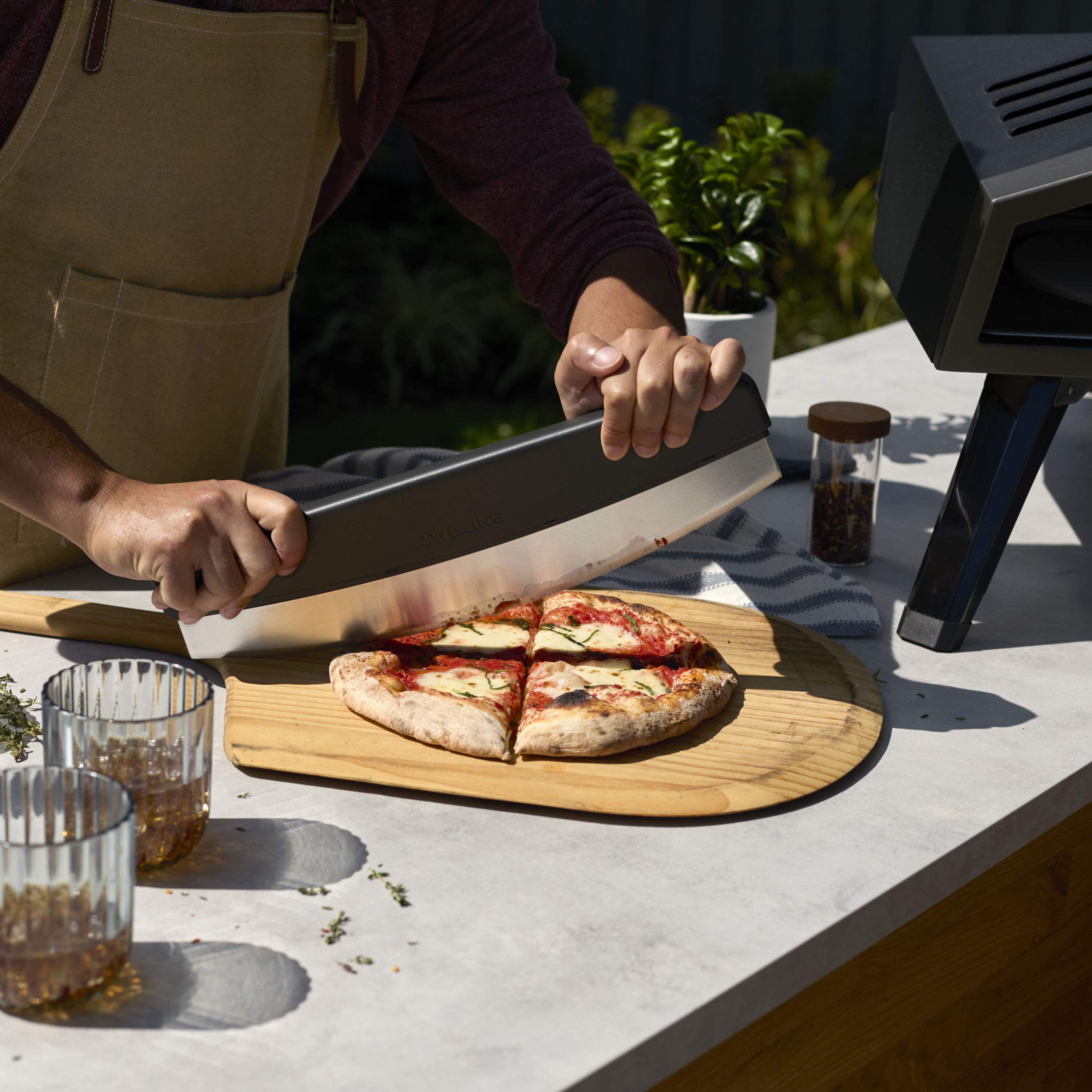 ZWILLING ピザカッター ステンレス Buy ZWILLING Pro Tools Pizza cutter | ZWILLING.COM